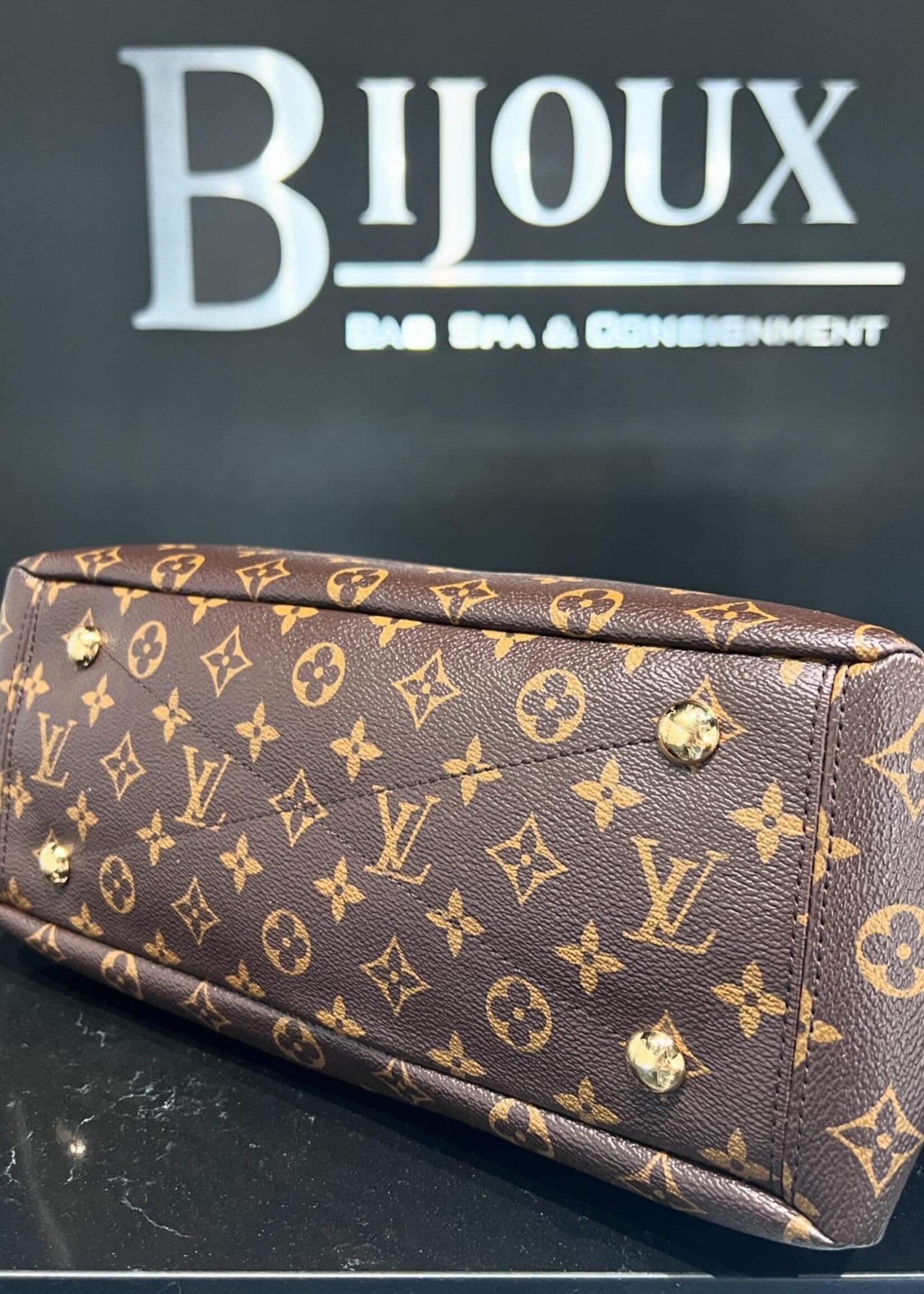 Louis Vuitton SOLD - Louis Vuitton Pallas MM Black