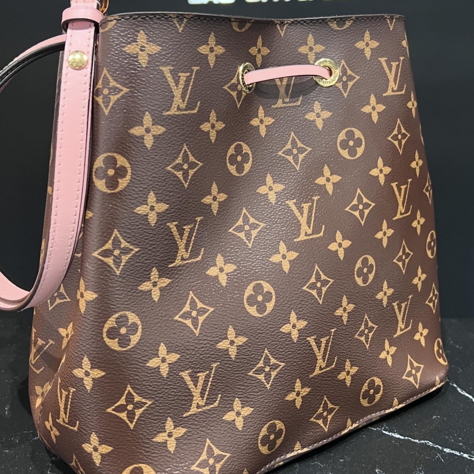 SOLD - Louis Vuitton Neo Neo