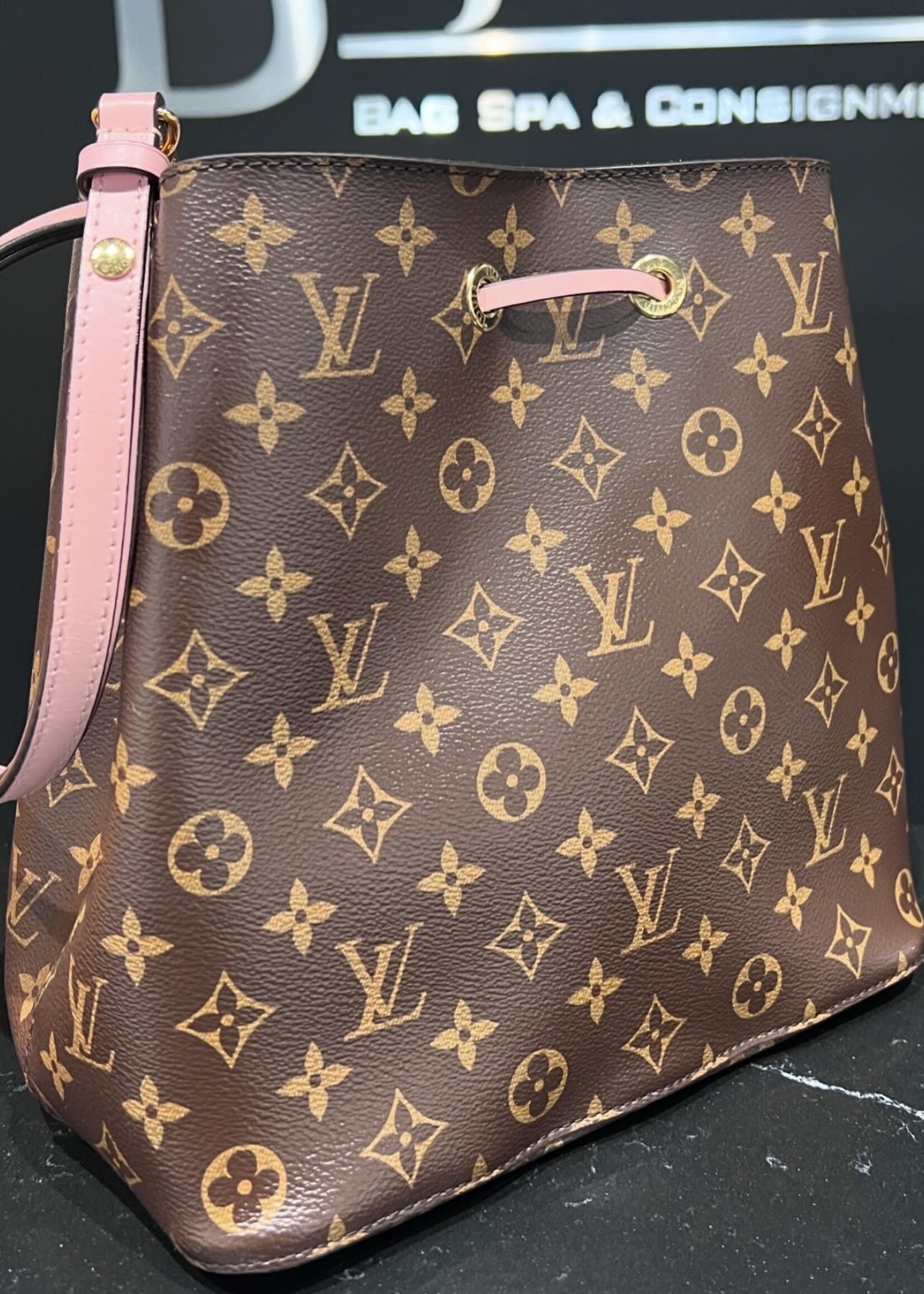 SOLD - Louis Vuitton Neo Neo