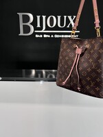SOLD - Louis Vuitton Neo Neo
