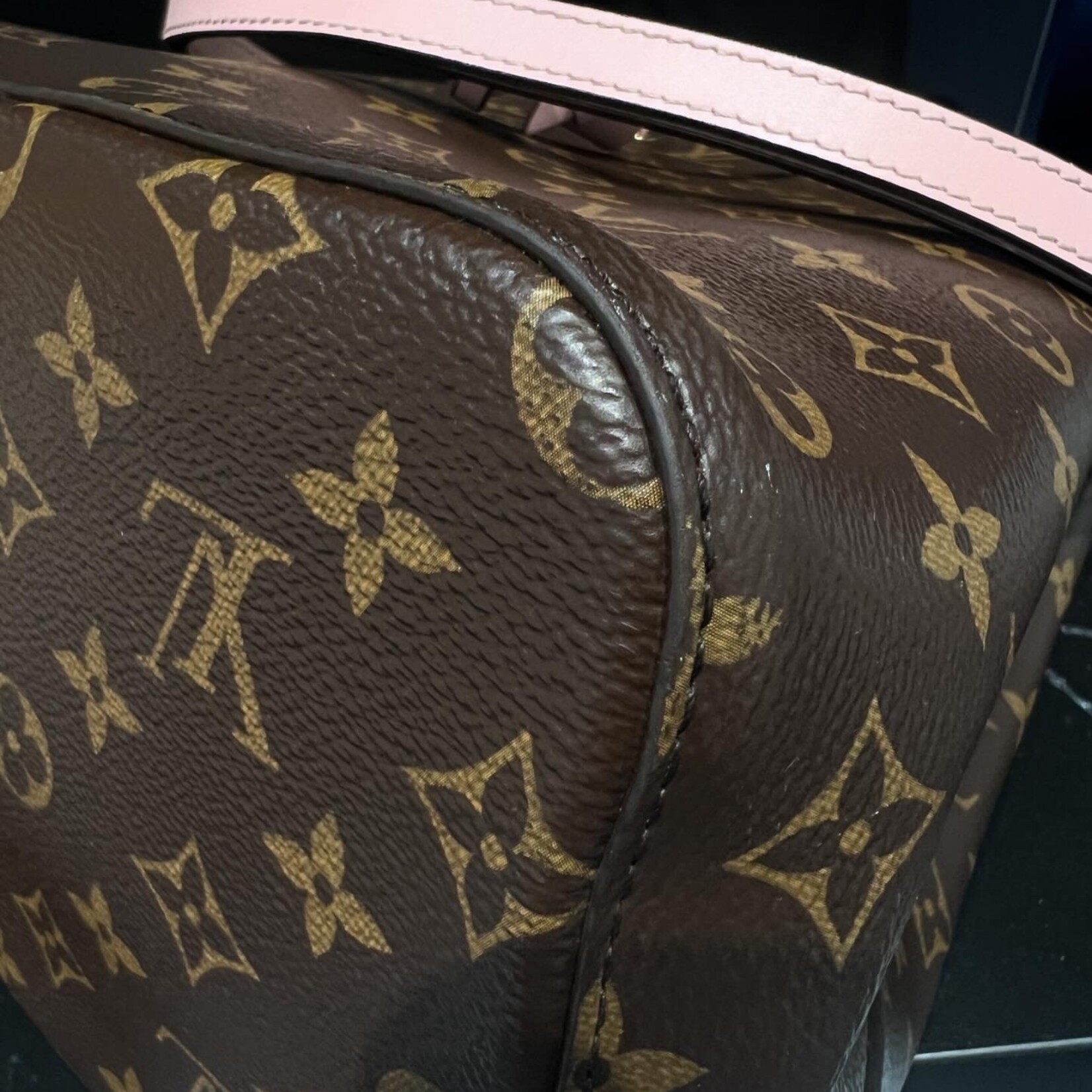 SOLD - Louis Vuitton Neo Neo