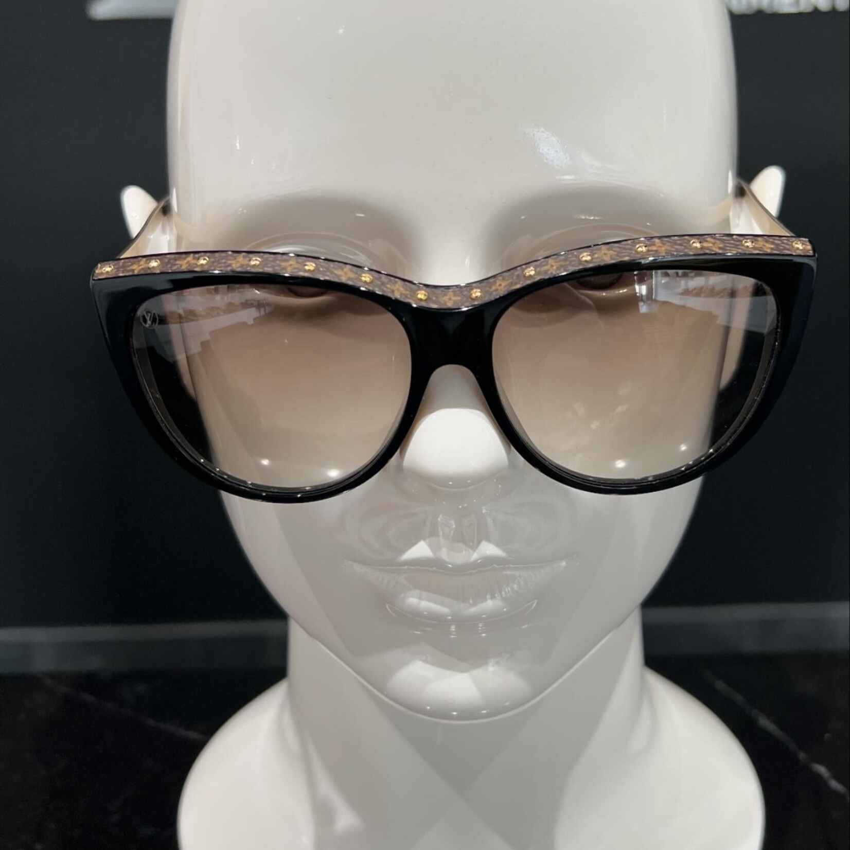 Louis Vuitton Louis Vuitton La Boum Sunglasses