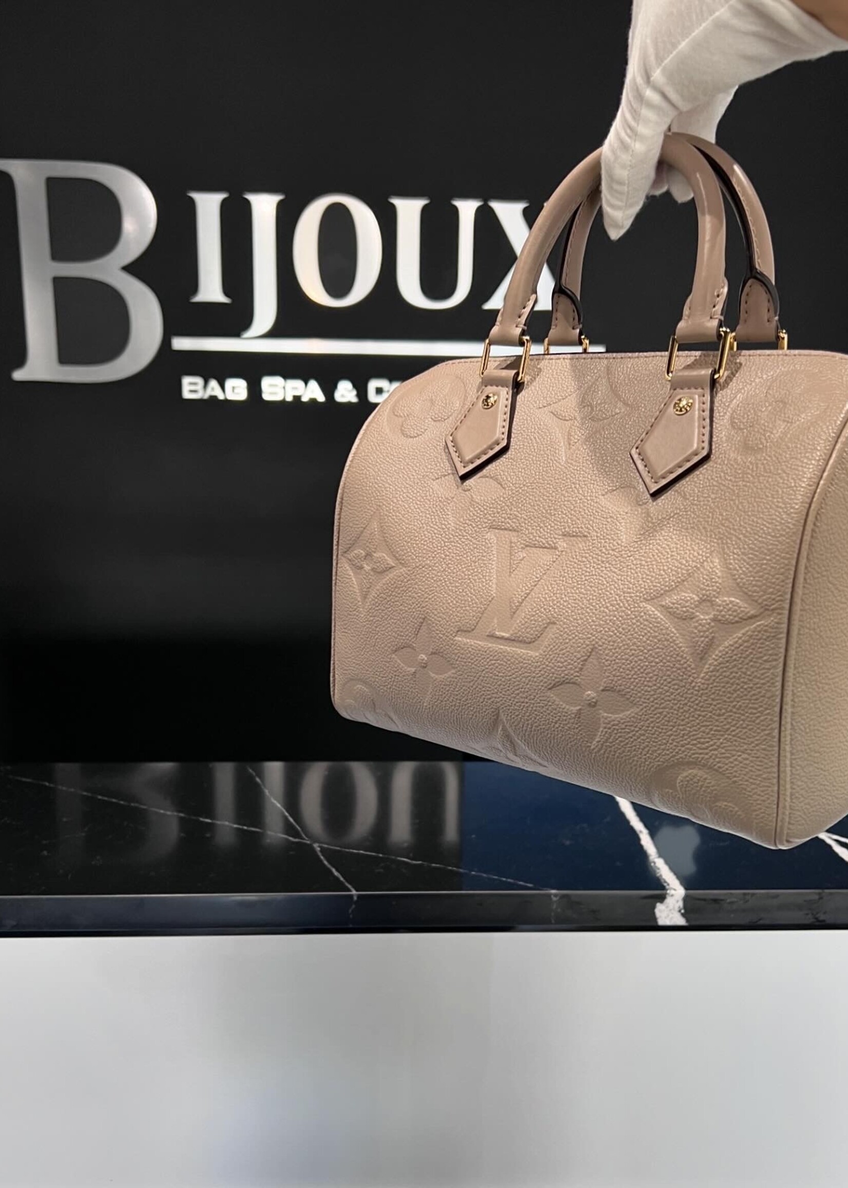 Louis Vuitton SOLD - Louis Vuitton Empriente Speedy 25