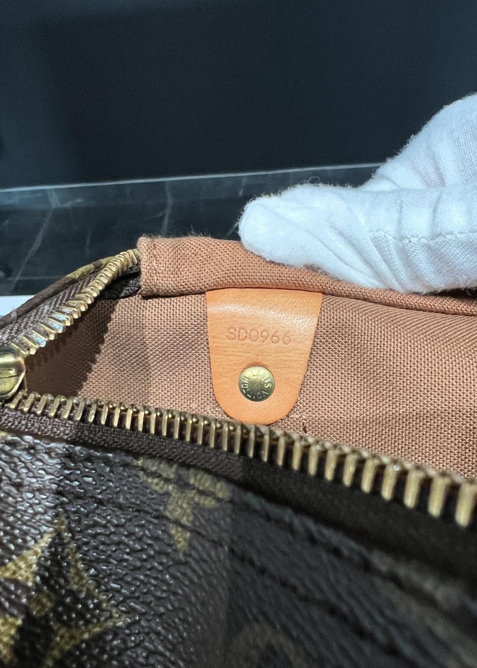 Louis Vuitton SOLD- Louis Vuitton Speedy Monogram 30