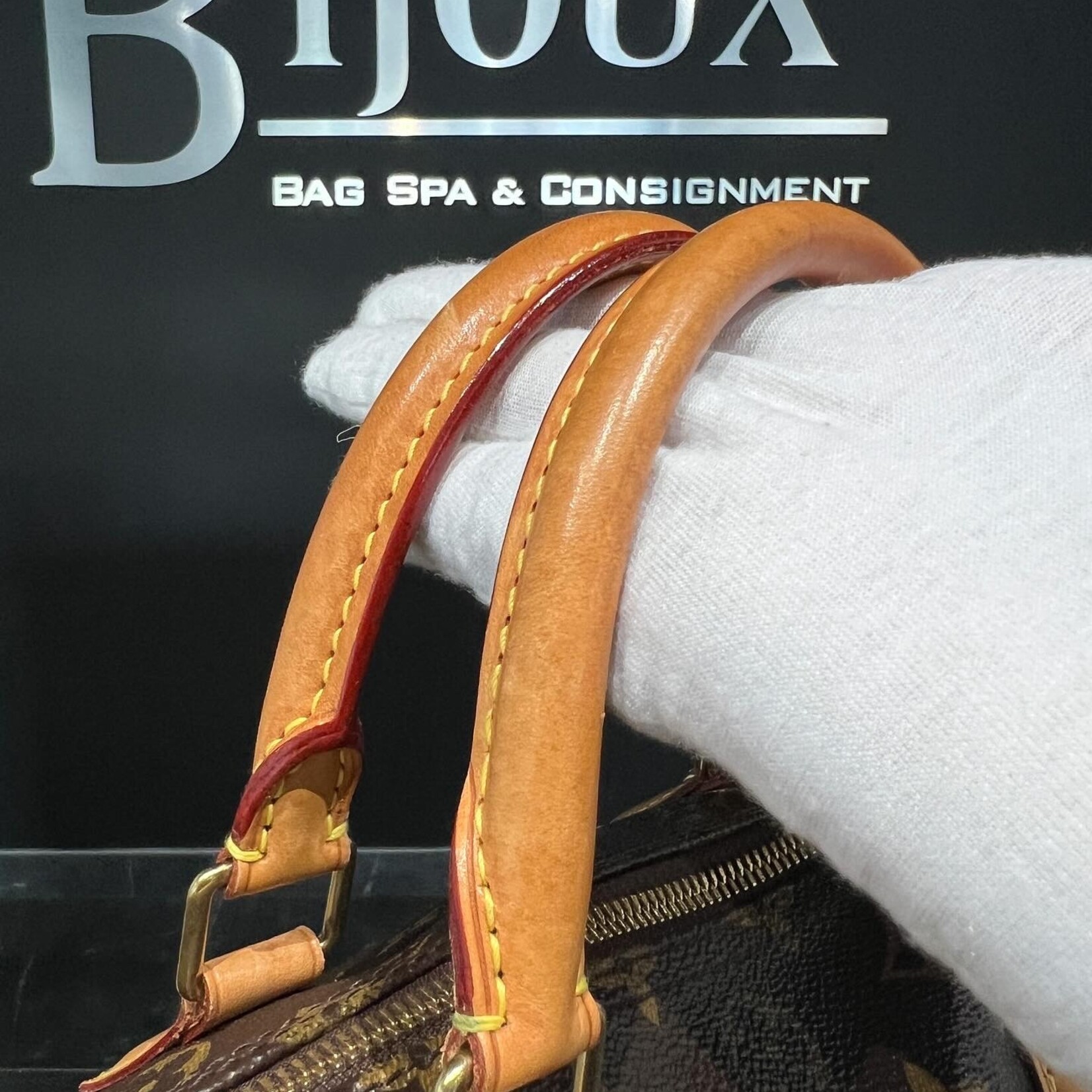 Louis Vuitton SOLD - Louis Vuitton Speedy 30