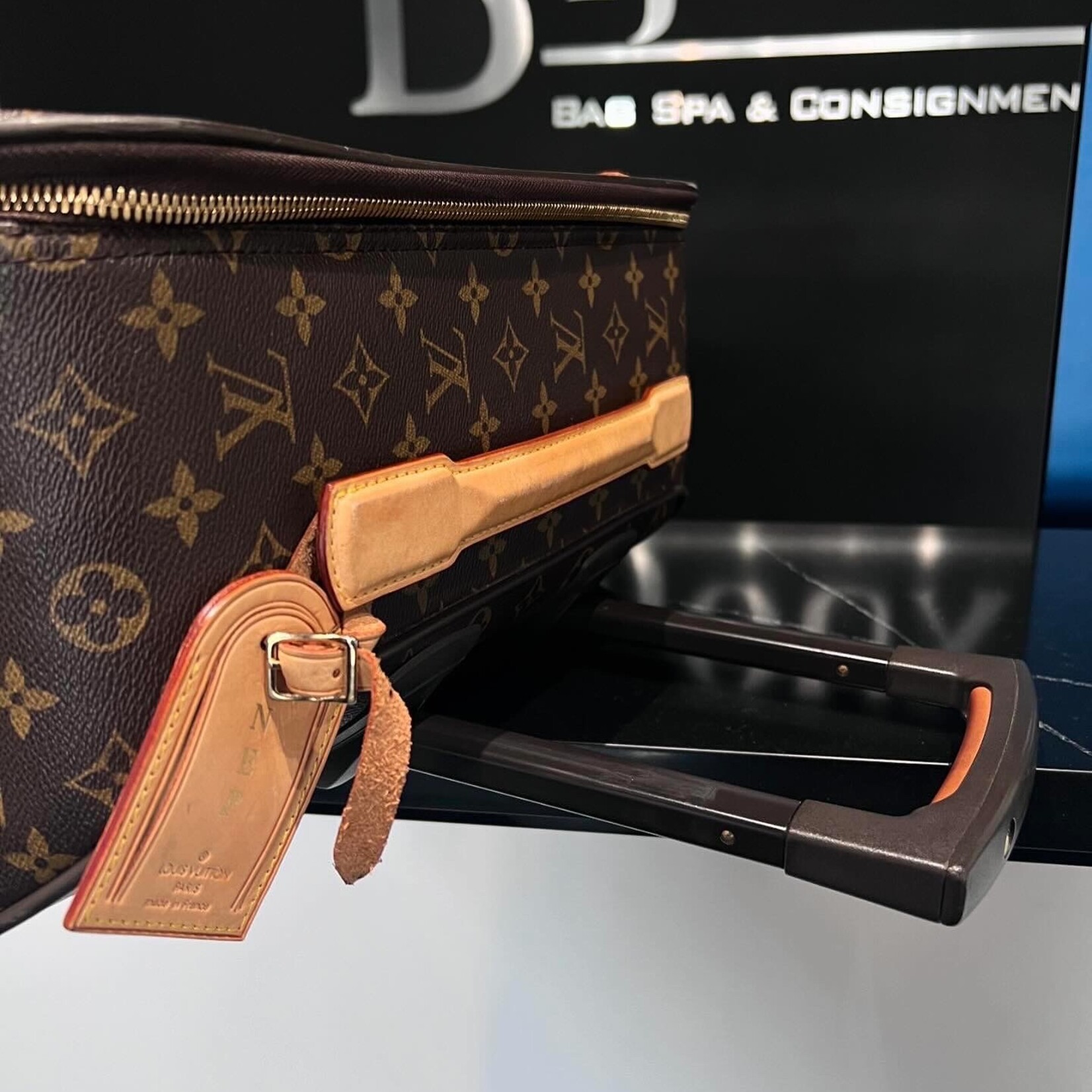 Louis Vuitton SOLD- Louis Vuitton Pegases Legere 55