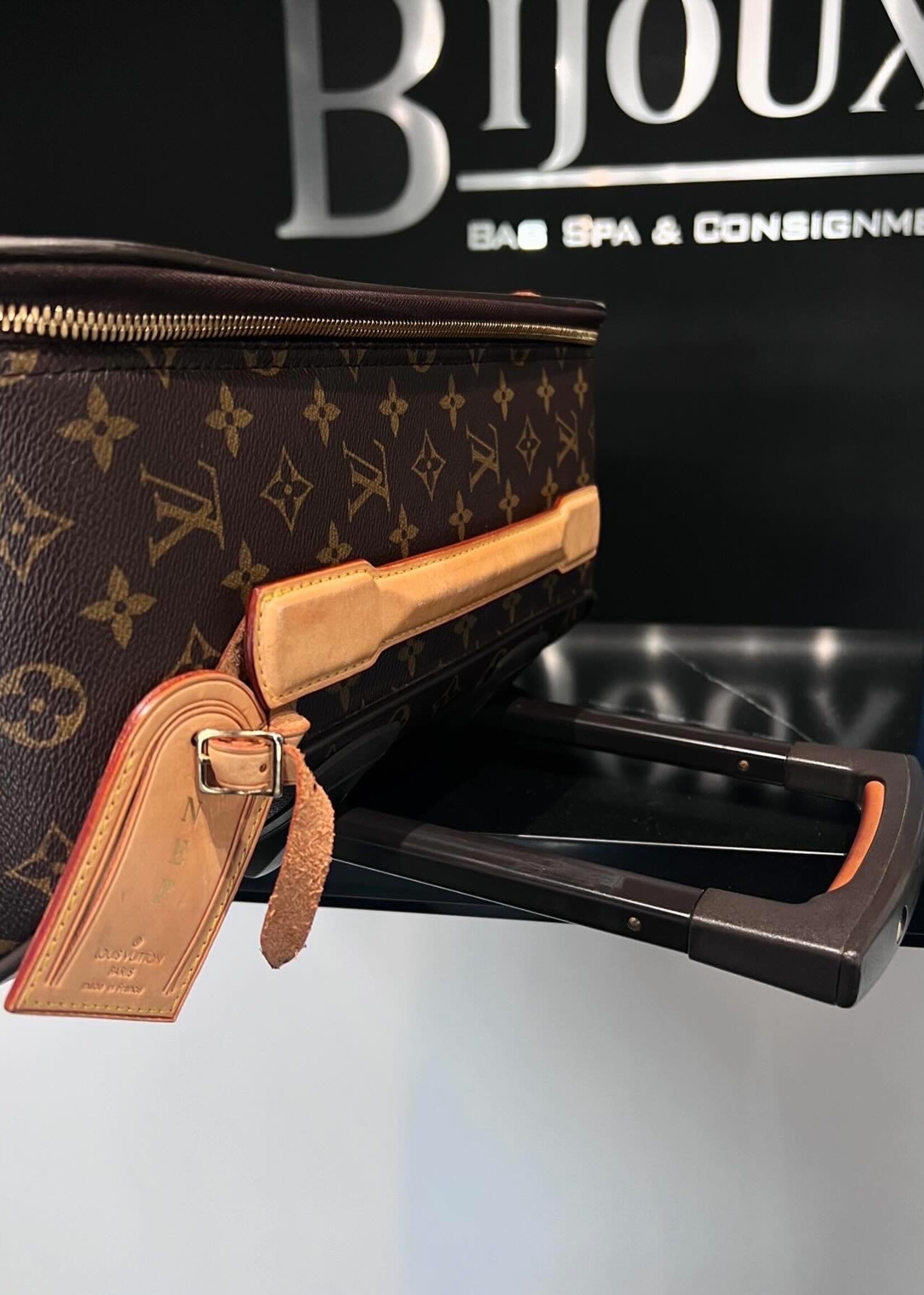 Louis Vuitton SOLD- Louis Vuitton Pegases Legere 55