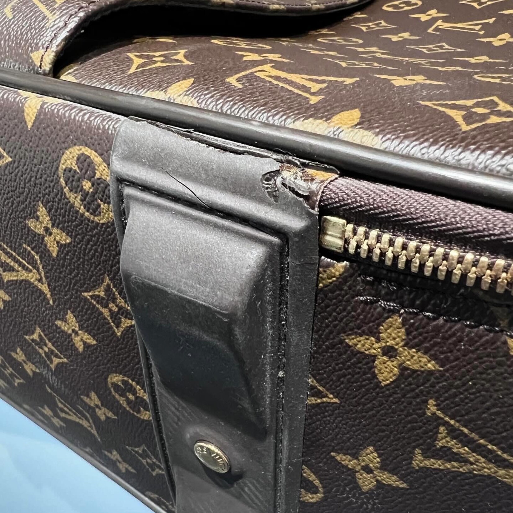 Louis Vuitton SOLD- Louis Vuitton Pegases Legere 55