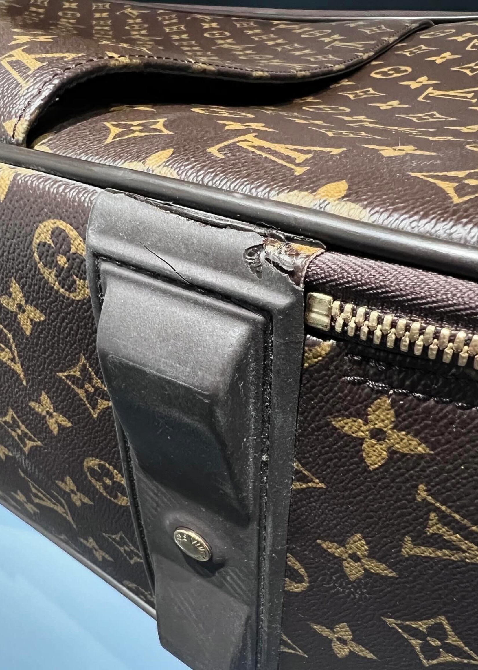 Louis Vuitton SOLD- Louis Vuitton Pegases Legere 55