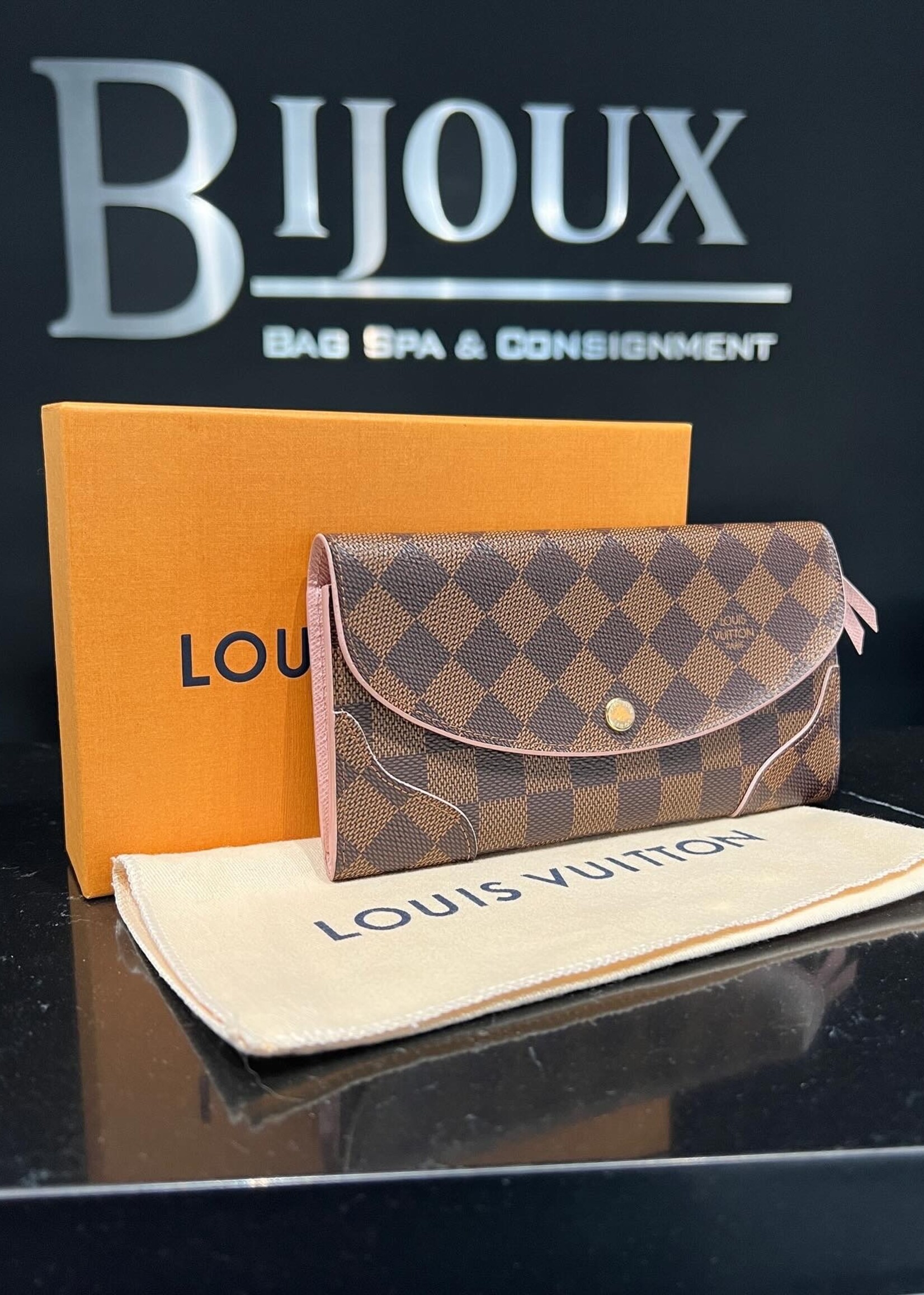Louis Vuitton SOLD- Louis Vuitton Caissa Wallet