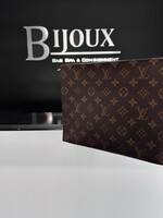 Louis Vuitton SOLD-Louis Vuitton Toiletry 26