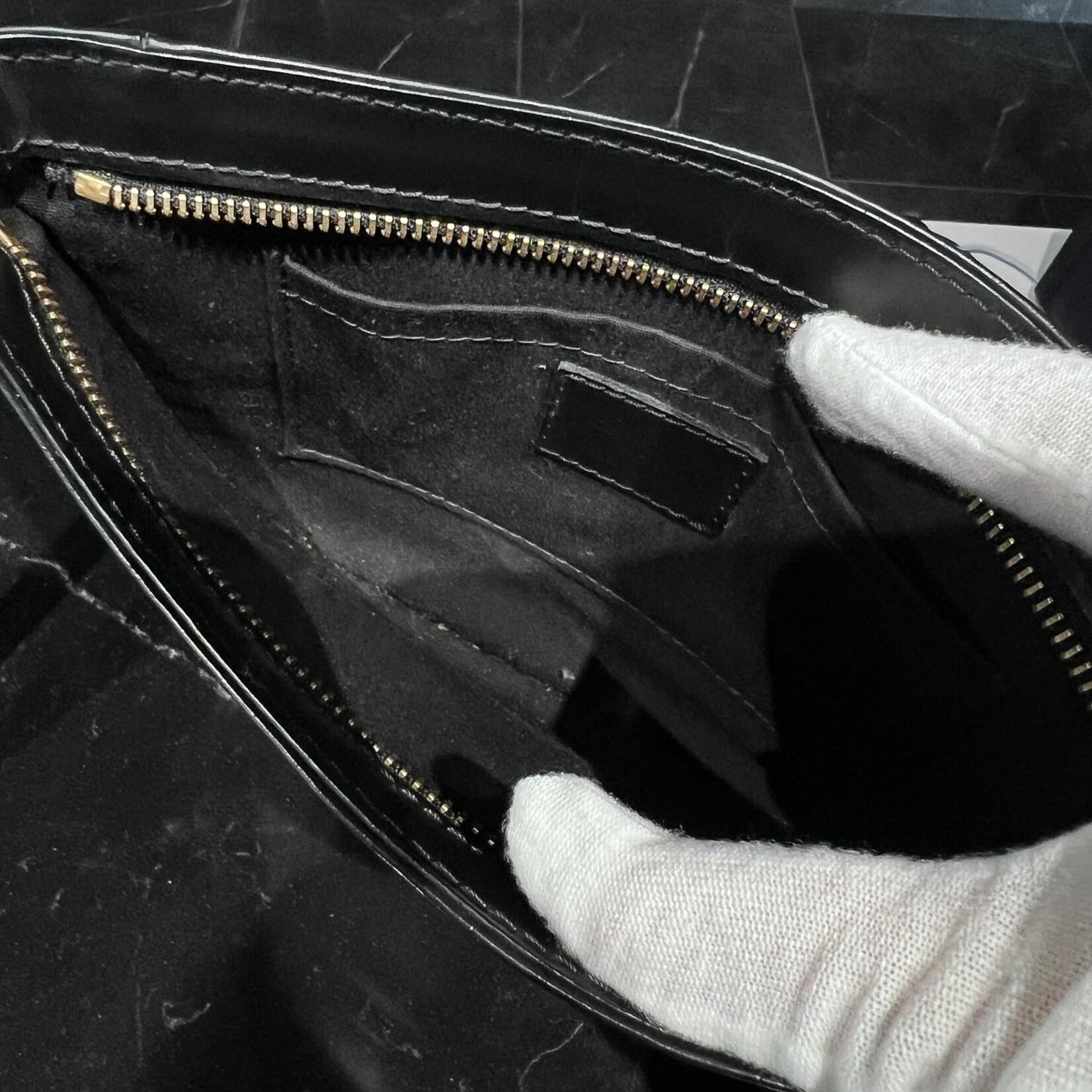Louis Vuitton SOLD- Louis Vuitton epi Sarvanga