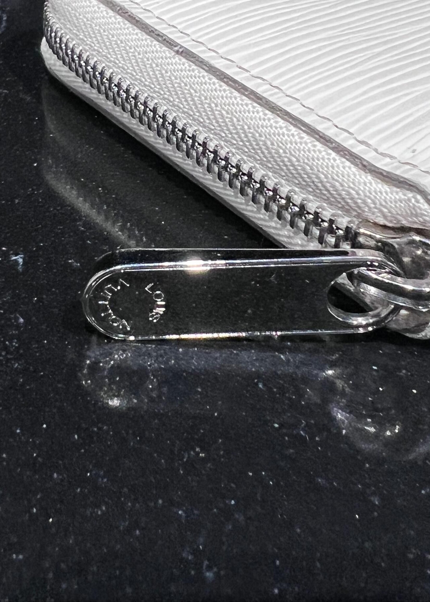 Louis Vuitton Louis Vuitton white Epi Zippy Wallet