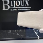 Louis Vuitton Louis Vuitton white Epi Zippy Wallet