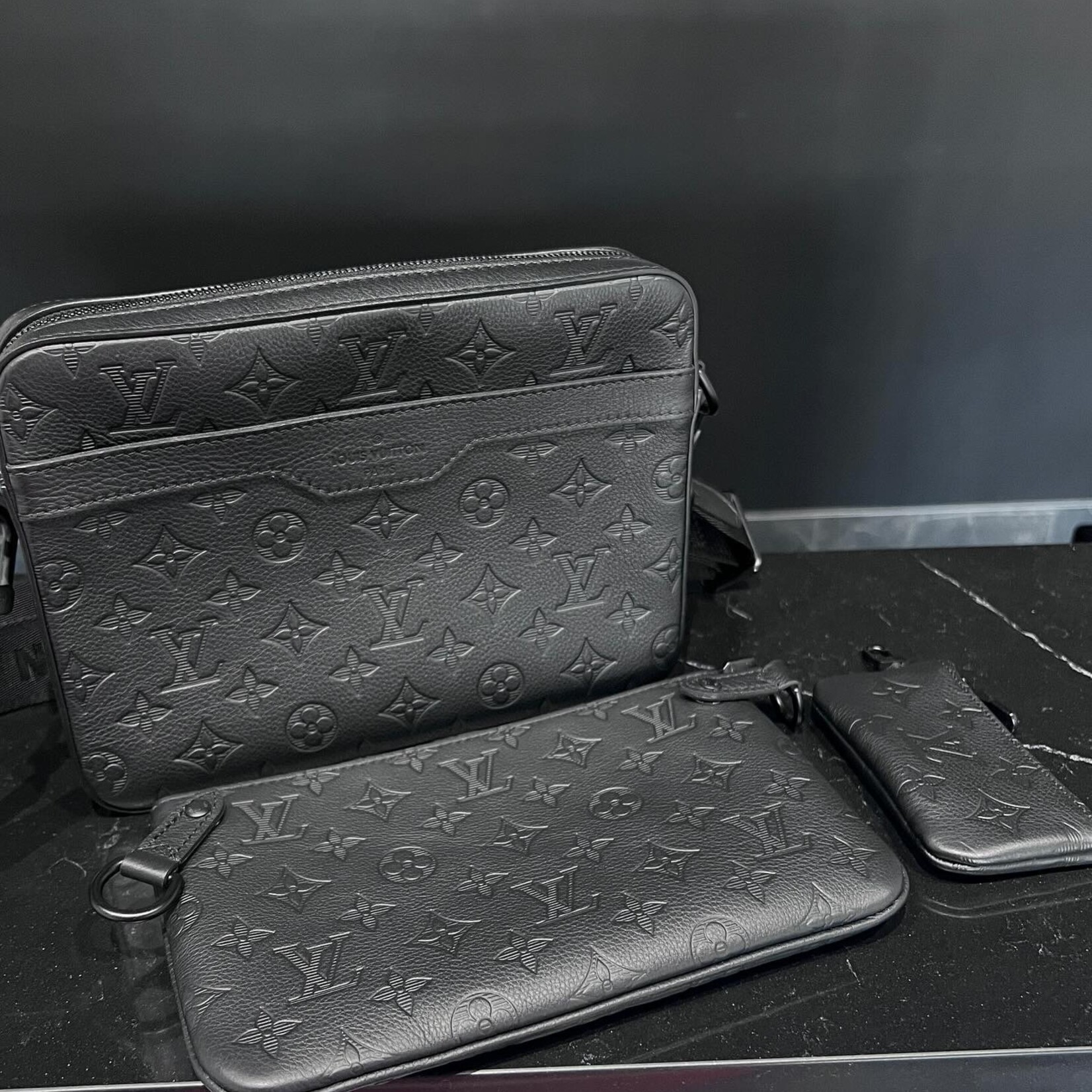 Louis Vuitton SOLD- Louis Vuitton Trio Messanger Noir