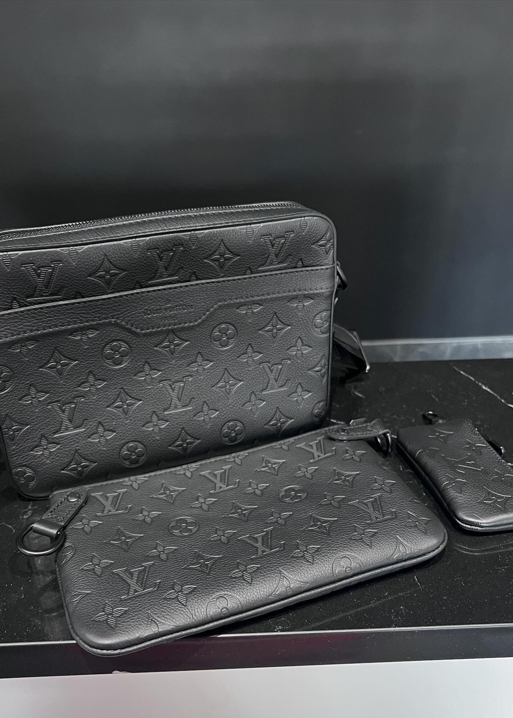 Louis Vuitton SOLD- Louis Vuitton Trio Messanger Noir