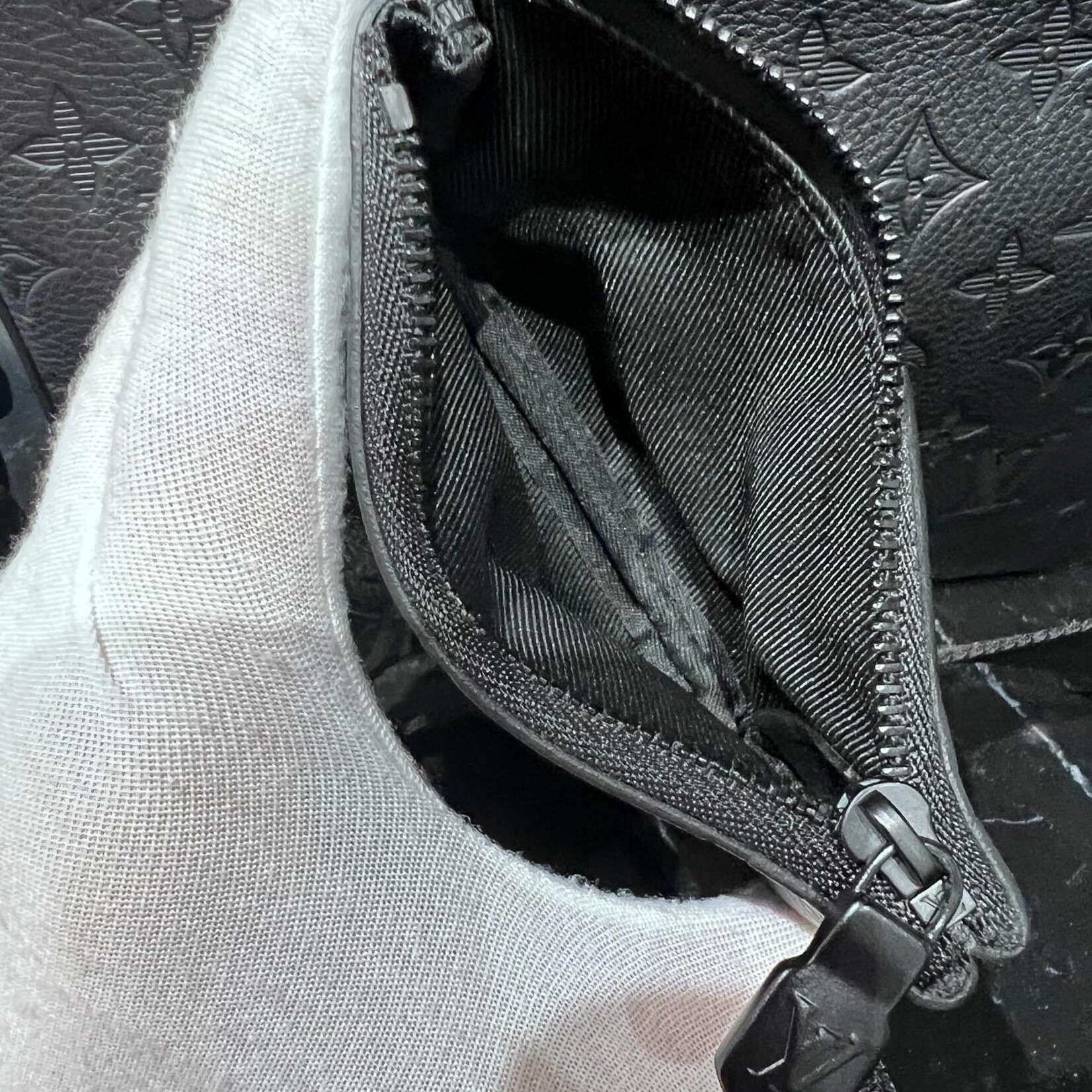 Louis Vuitton SOLD- Louis Vuitton Trio Messanger Noir
