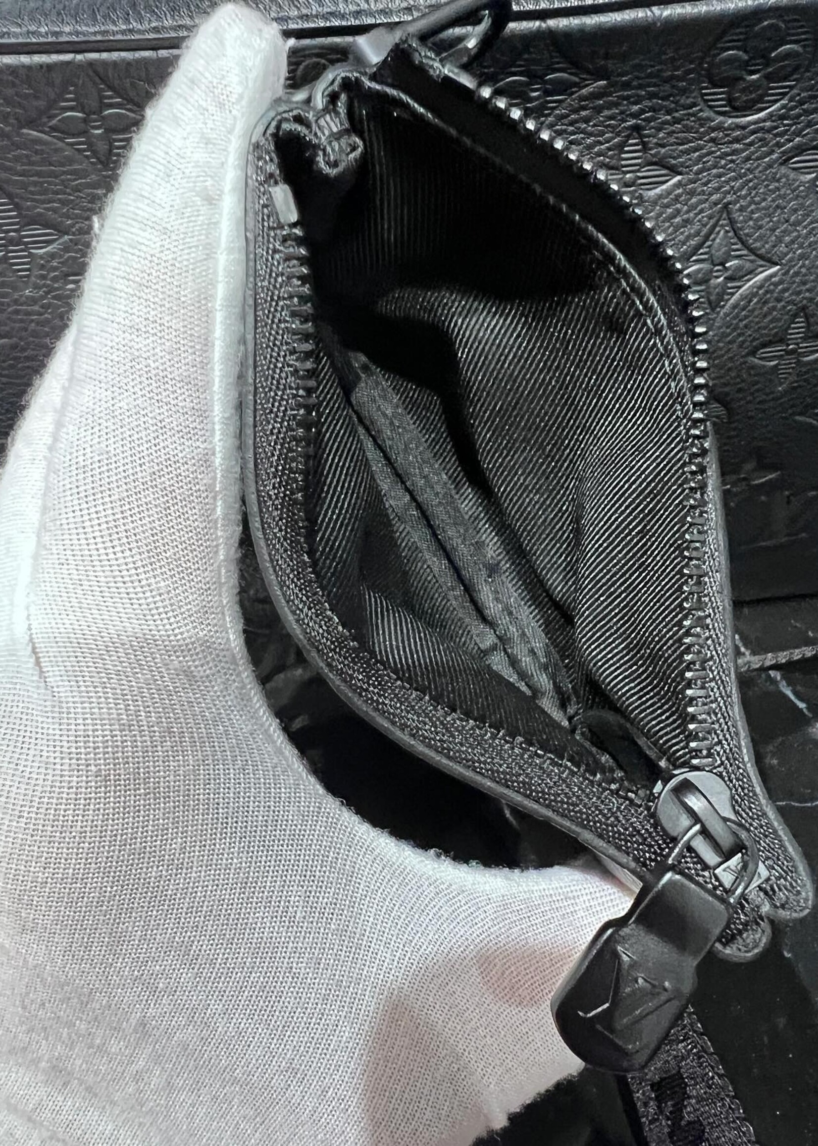 Louis Vuitton SOLD- Louis Vuitton Trio Messanger Noir
