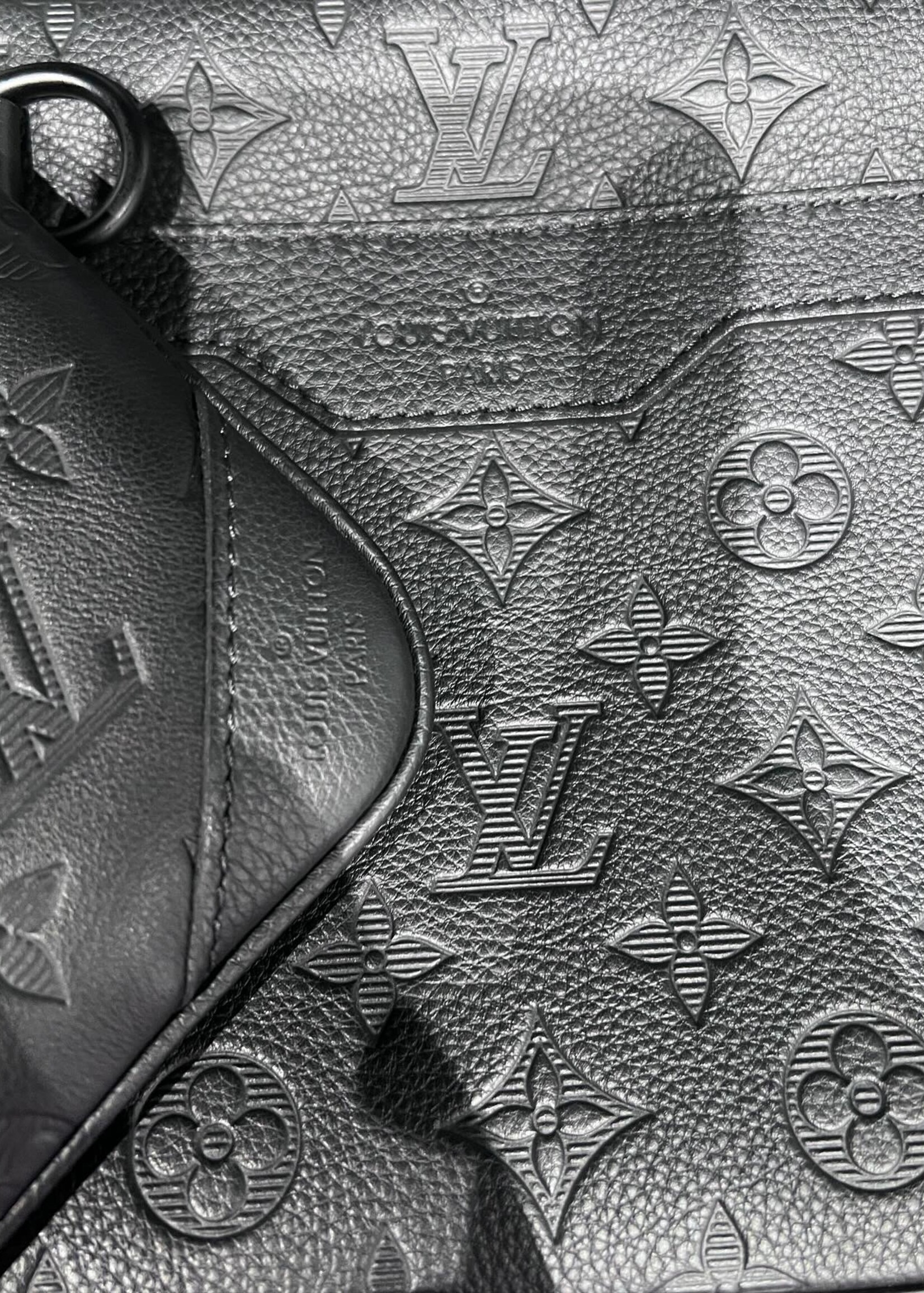 Louis Vuitton SOLD- Louis Vuitton Trio Messanger Noir