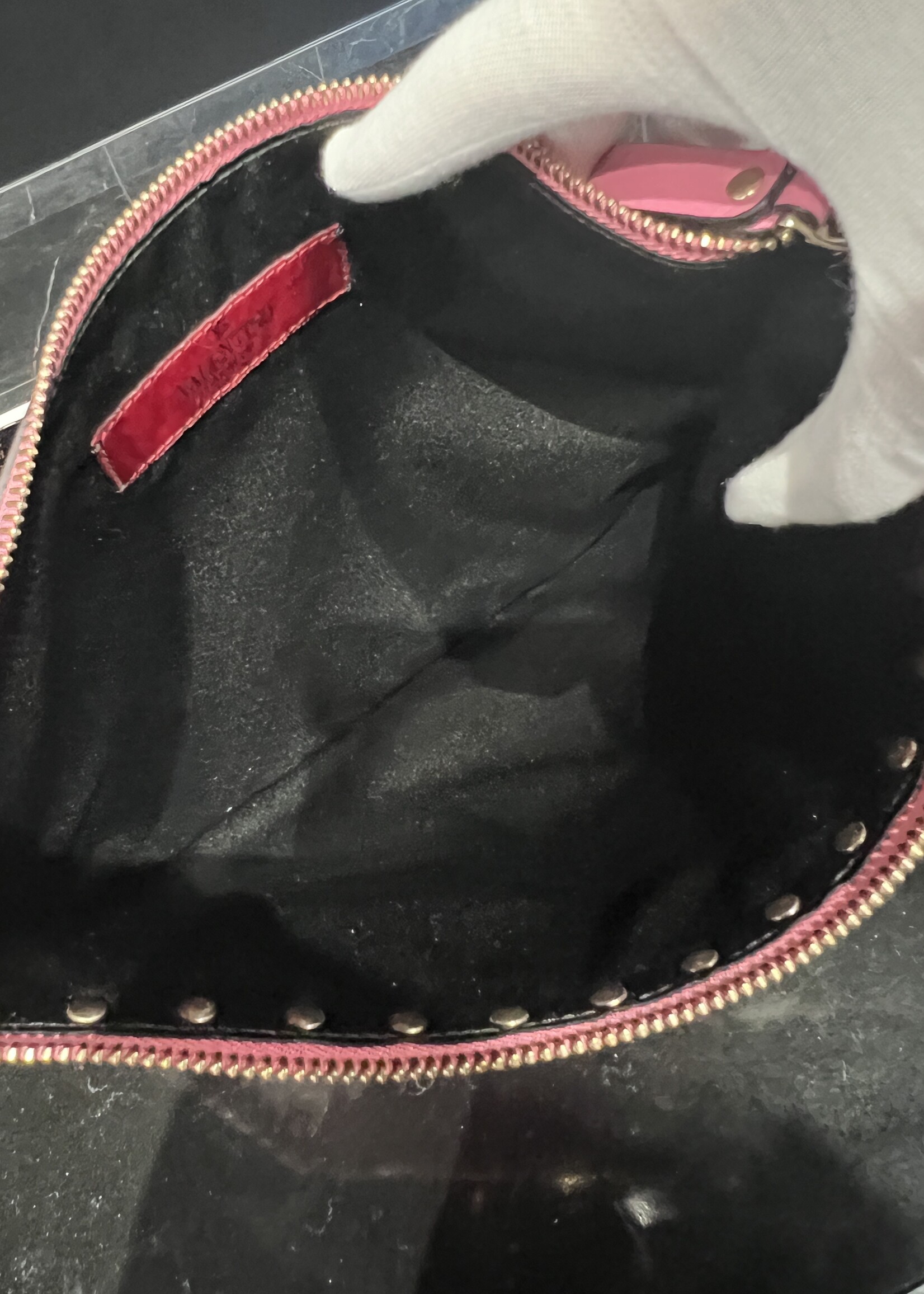 Valentino SOLD- Valentino Garavani Clutch