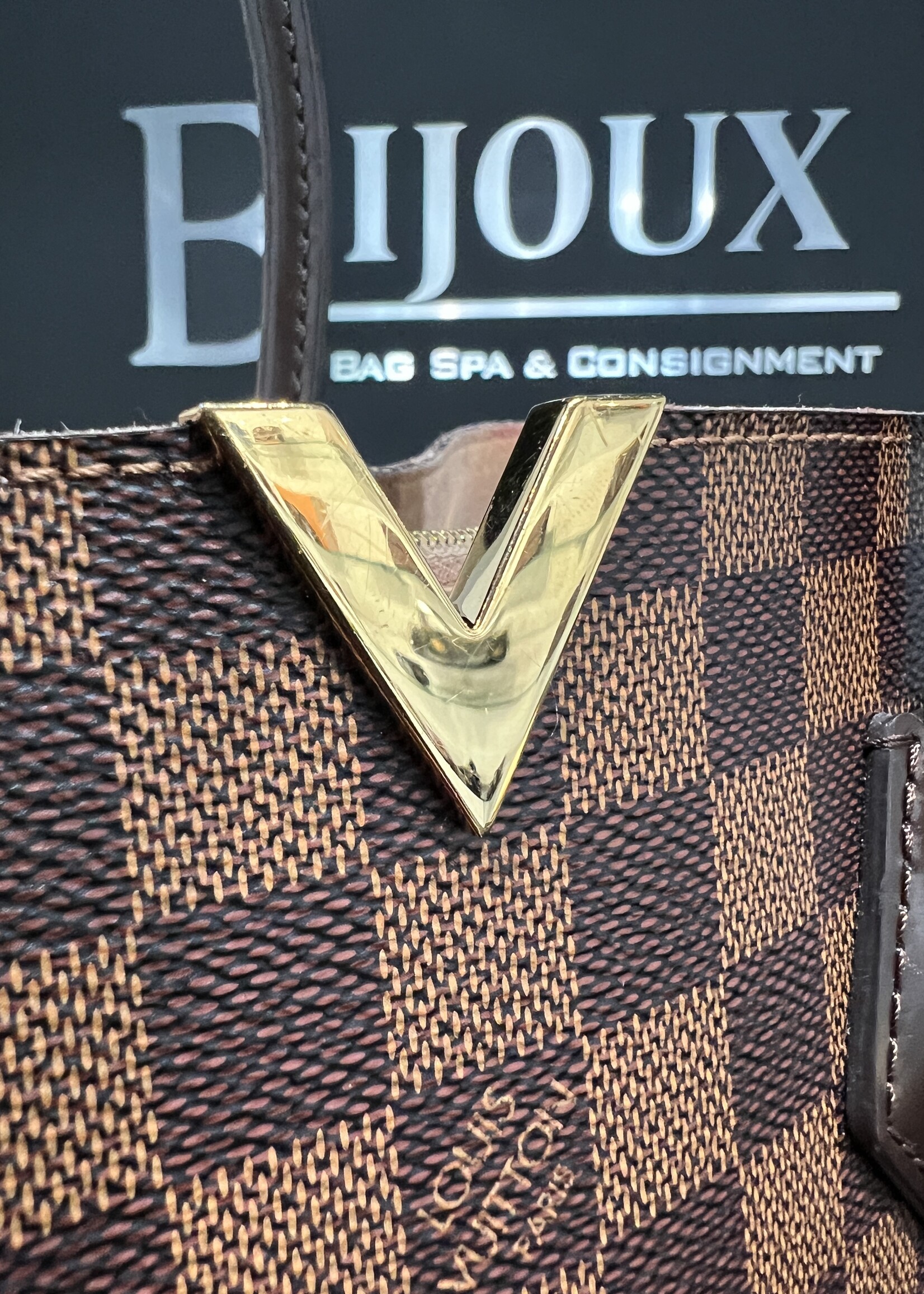 Louis Vuitton SOLD - Louis Vuitton Kensington