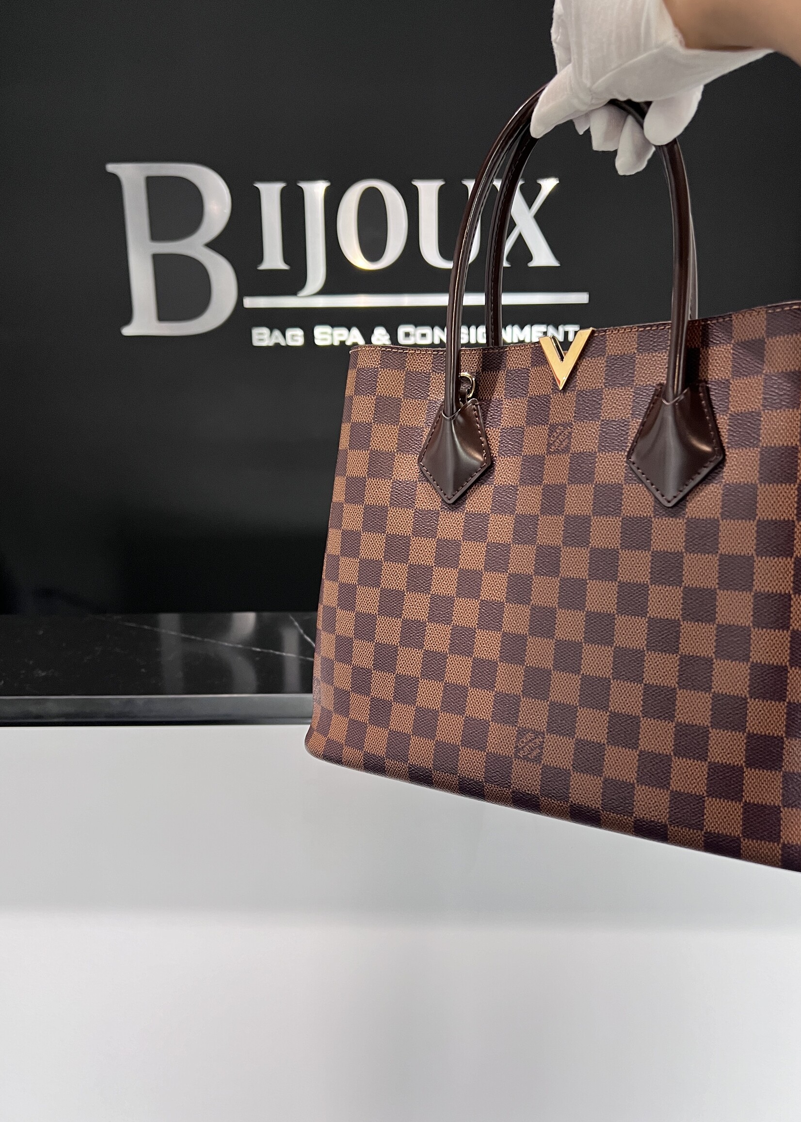 Louis Vuitton SOLD - Louis Vuitton Kensington