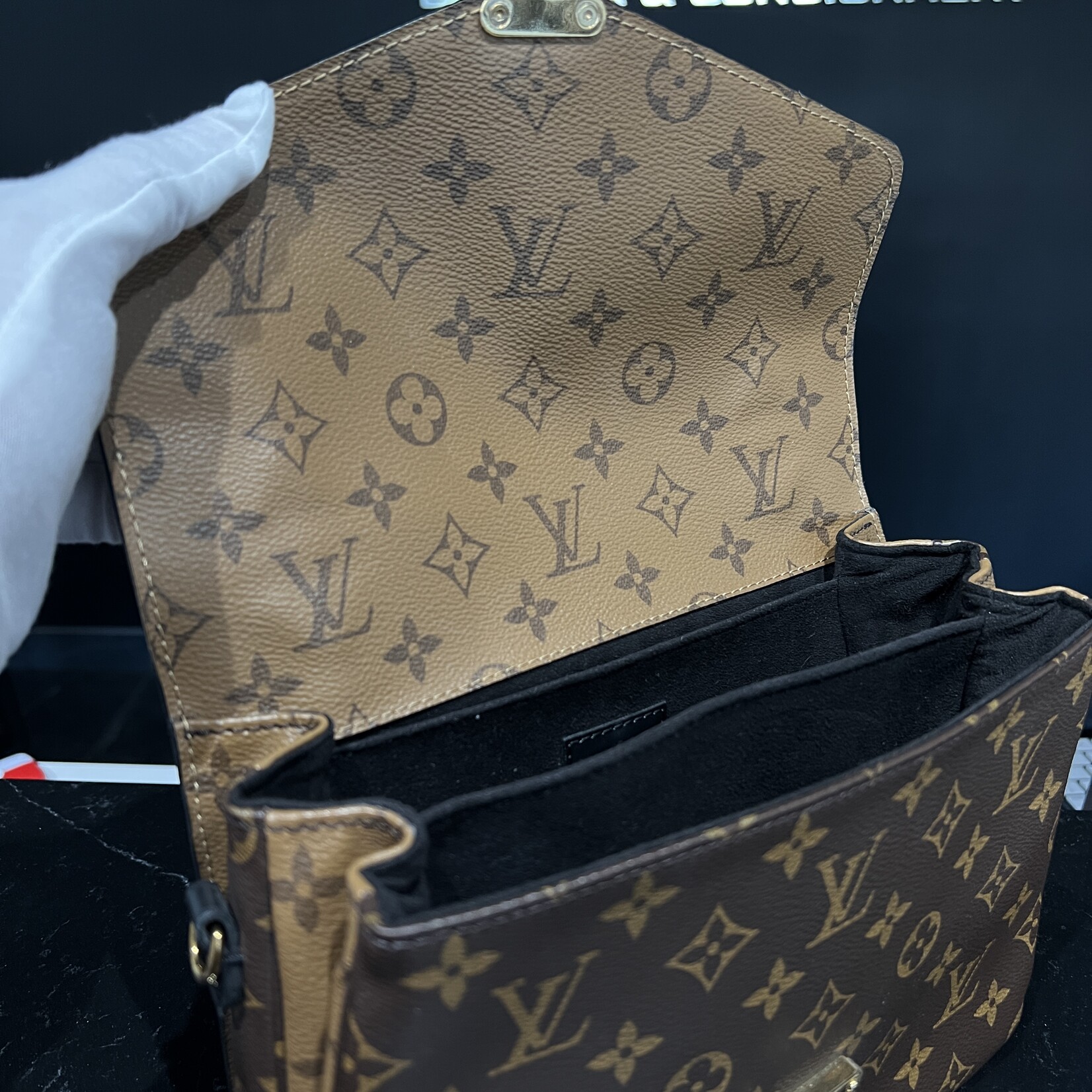 Louis Vuitton SOLD- Louis Vuitton Pochette Metis Reverse