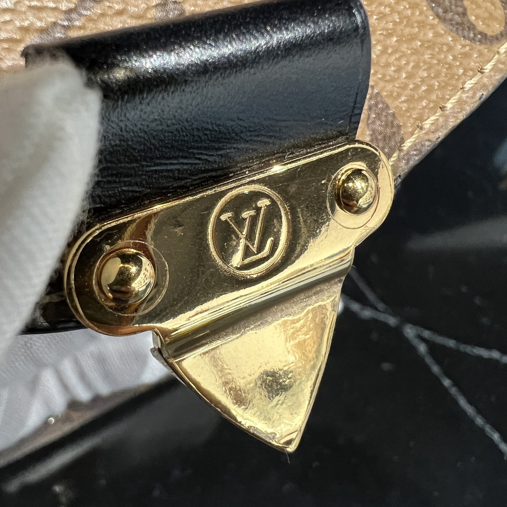 Louis Vuitton SOLD- Louis Vuitton Pochette Metis Reverse