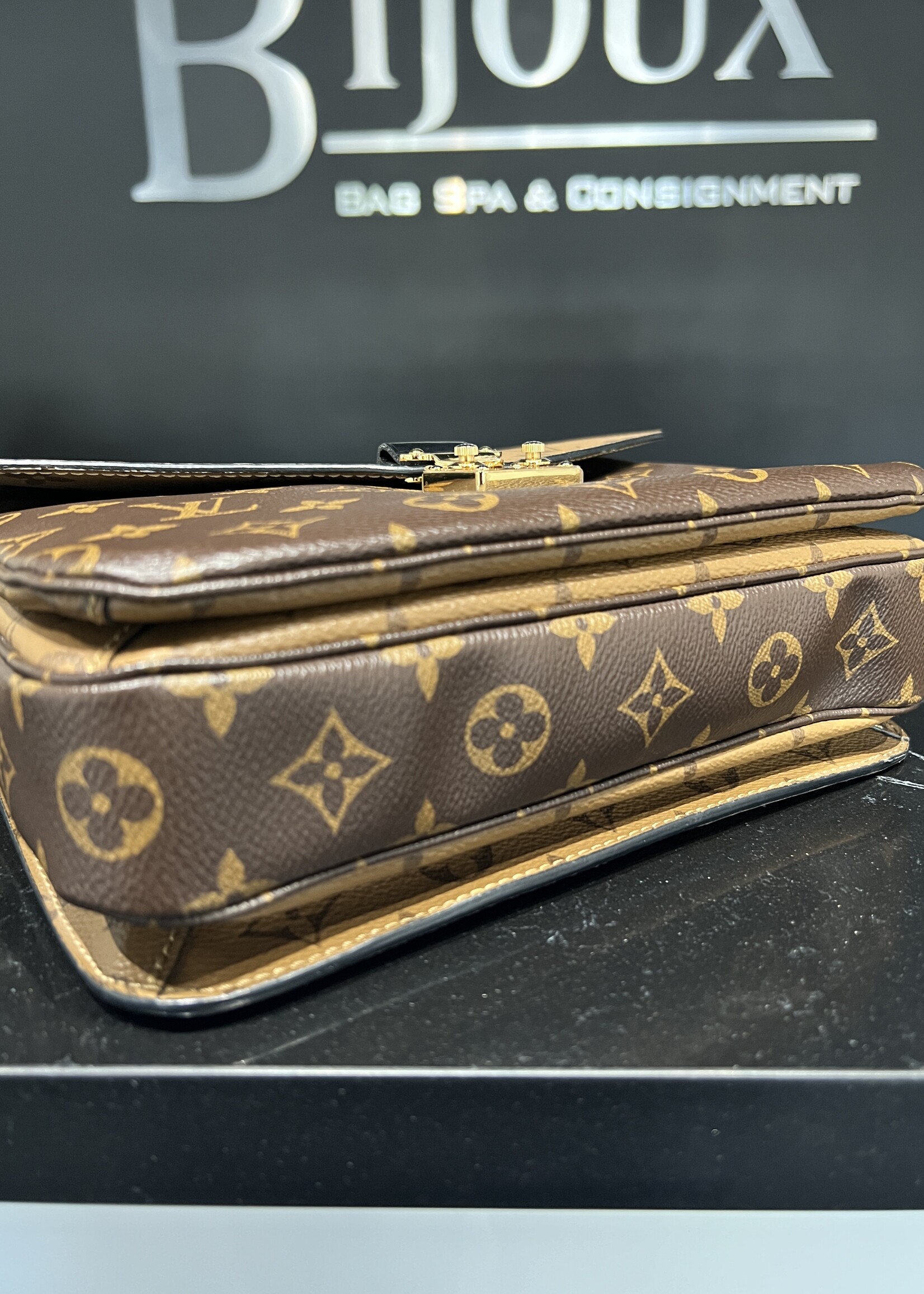 Louis Vuitton SOLD- Louis Vuitton Pochette Metis Reverse