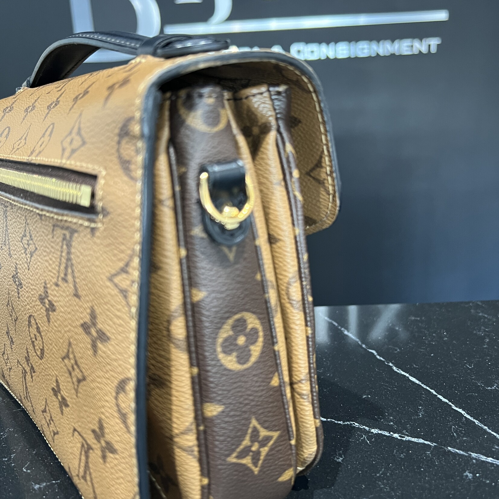 Louis Vuitton SOLD- Louis Vuitton Pochette Metis Reverse