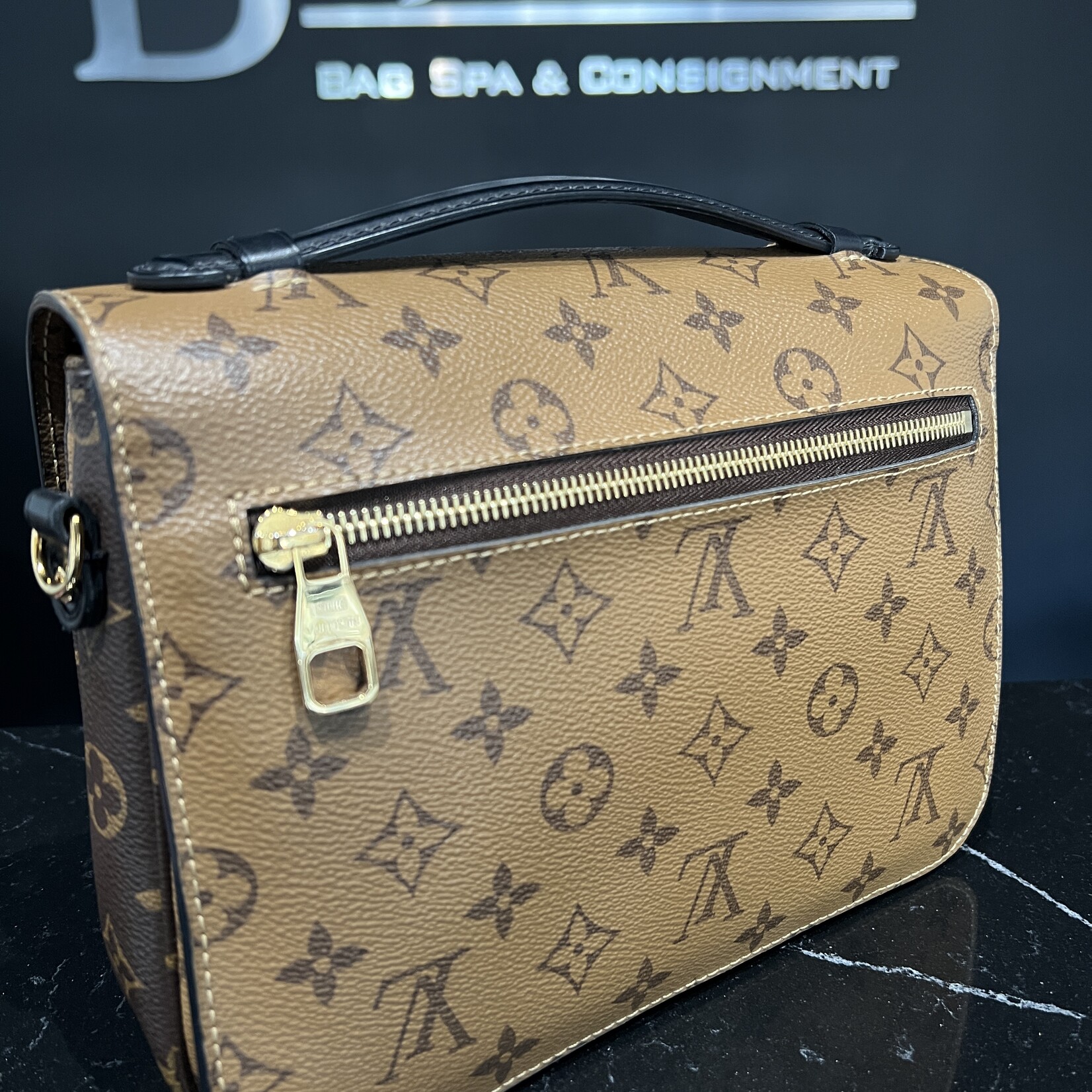 Louis Vuitton SOLD- Louis Vuitton Pochette Metis Reverse