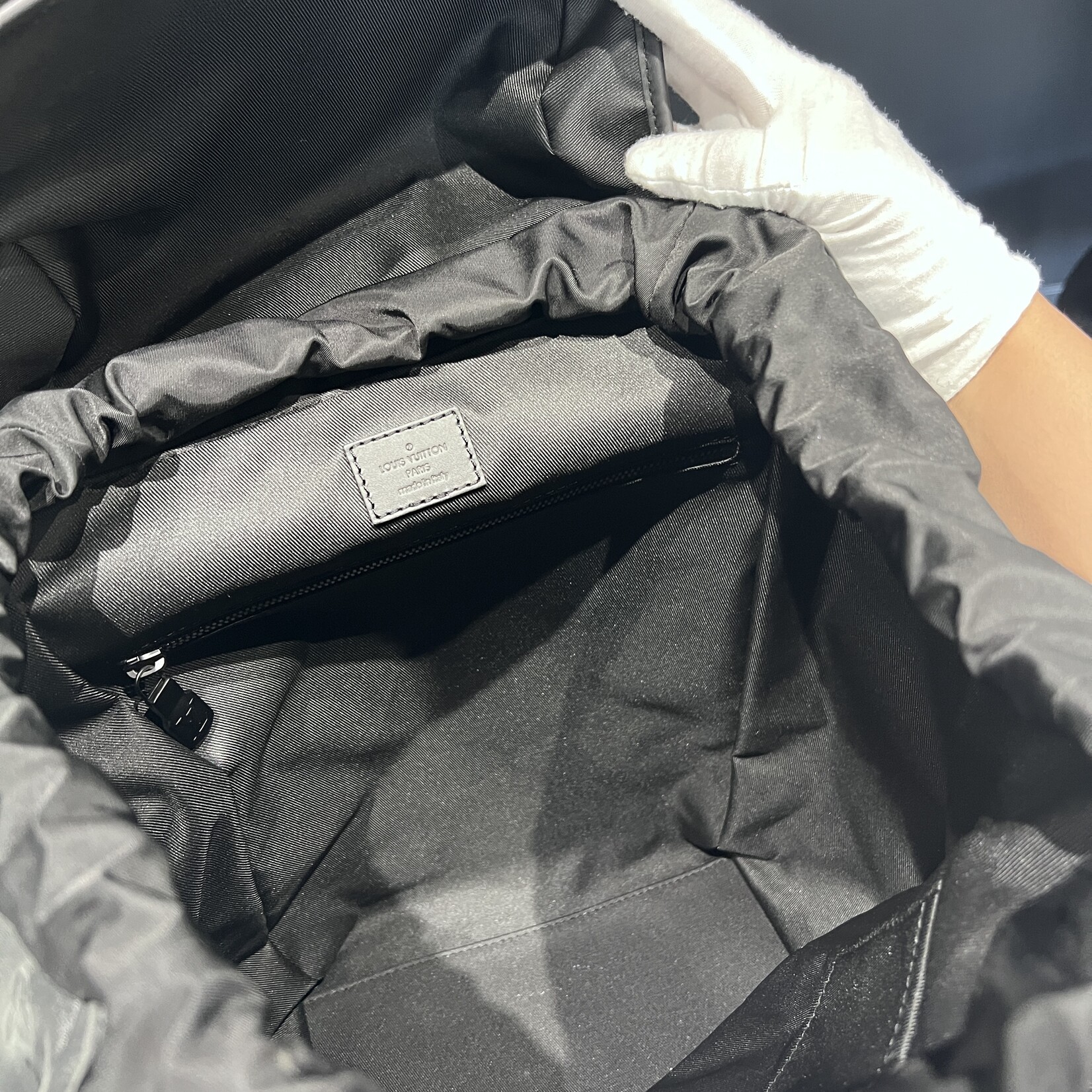 Louis Vuitton Louis Vuitton Discovery Backpack