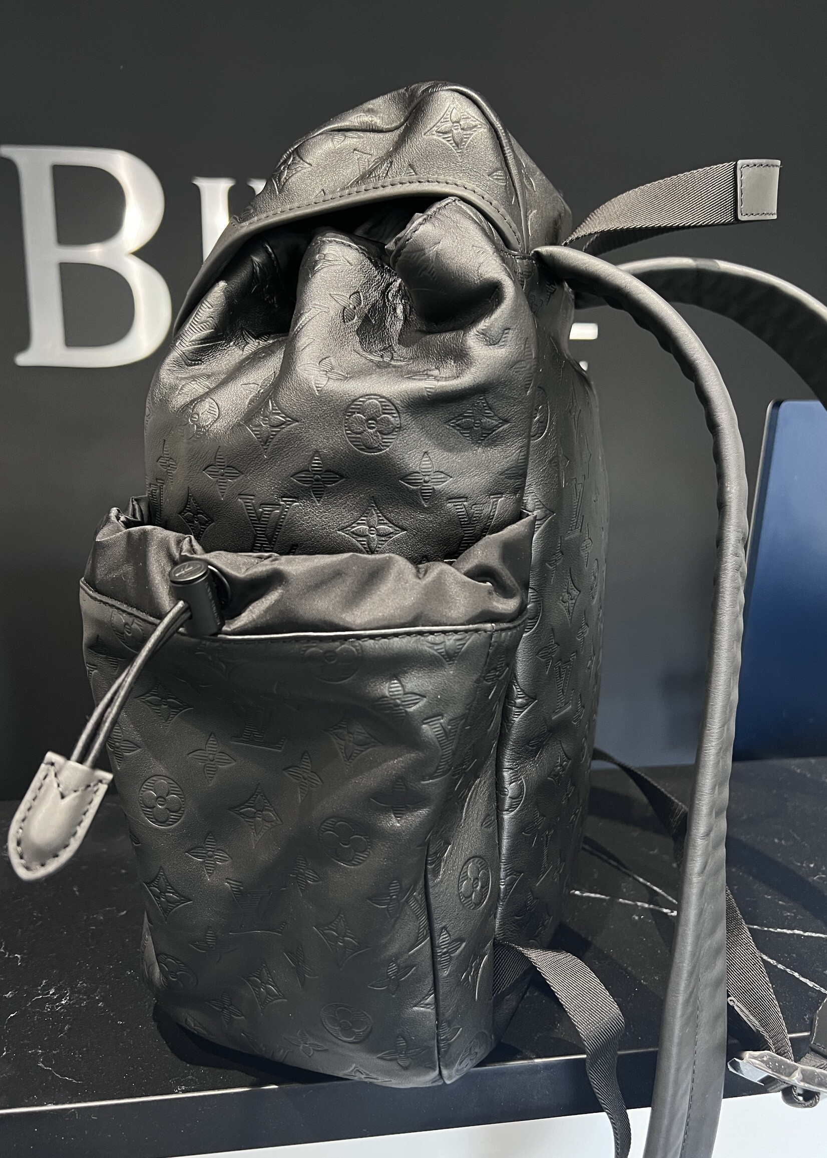 Louis Vuitton Louis Vuitton Discovery Backpack