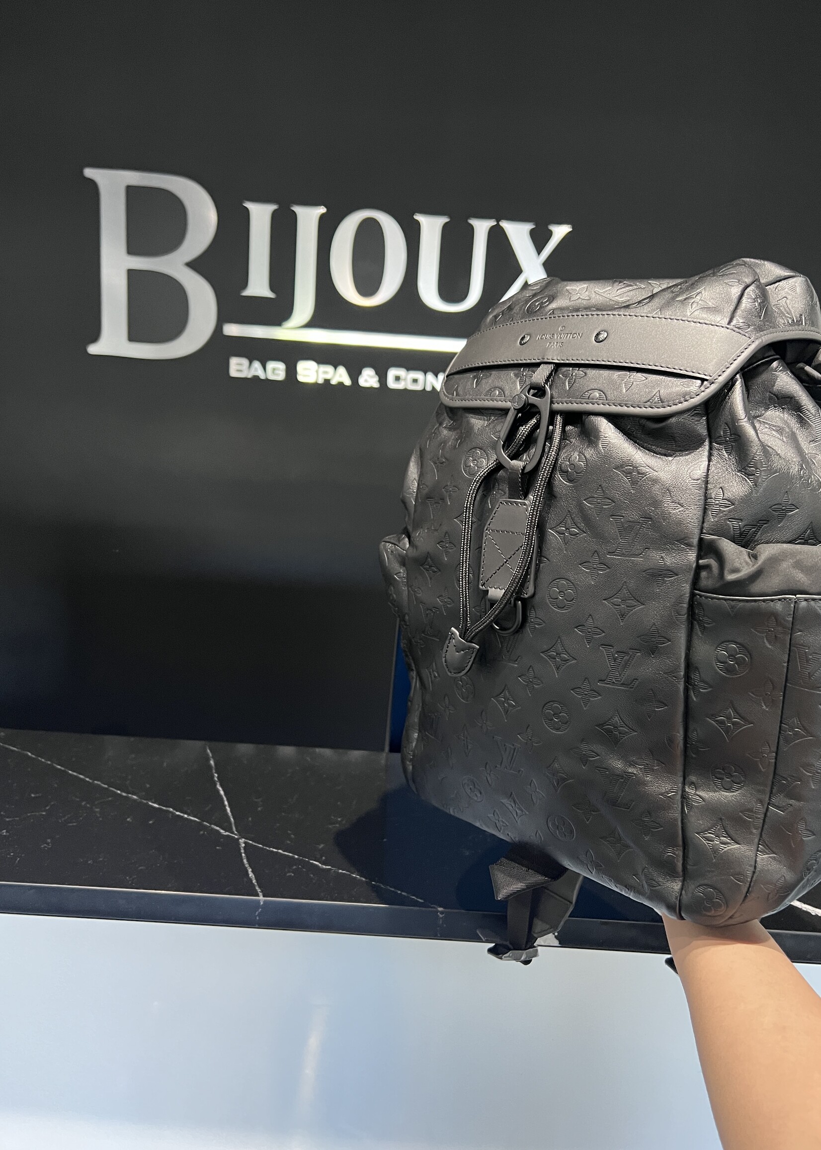 Louis Vuitton Louis Vuitton Discovery Backpack