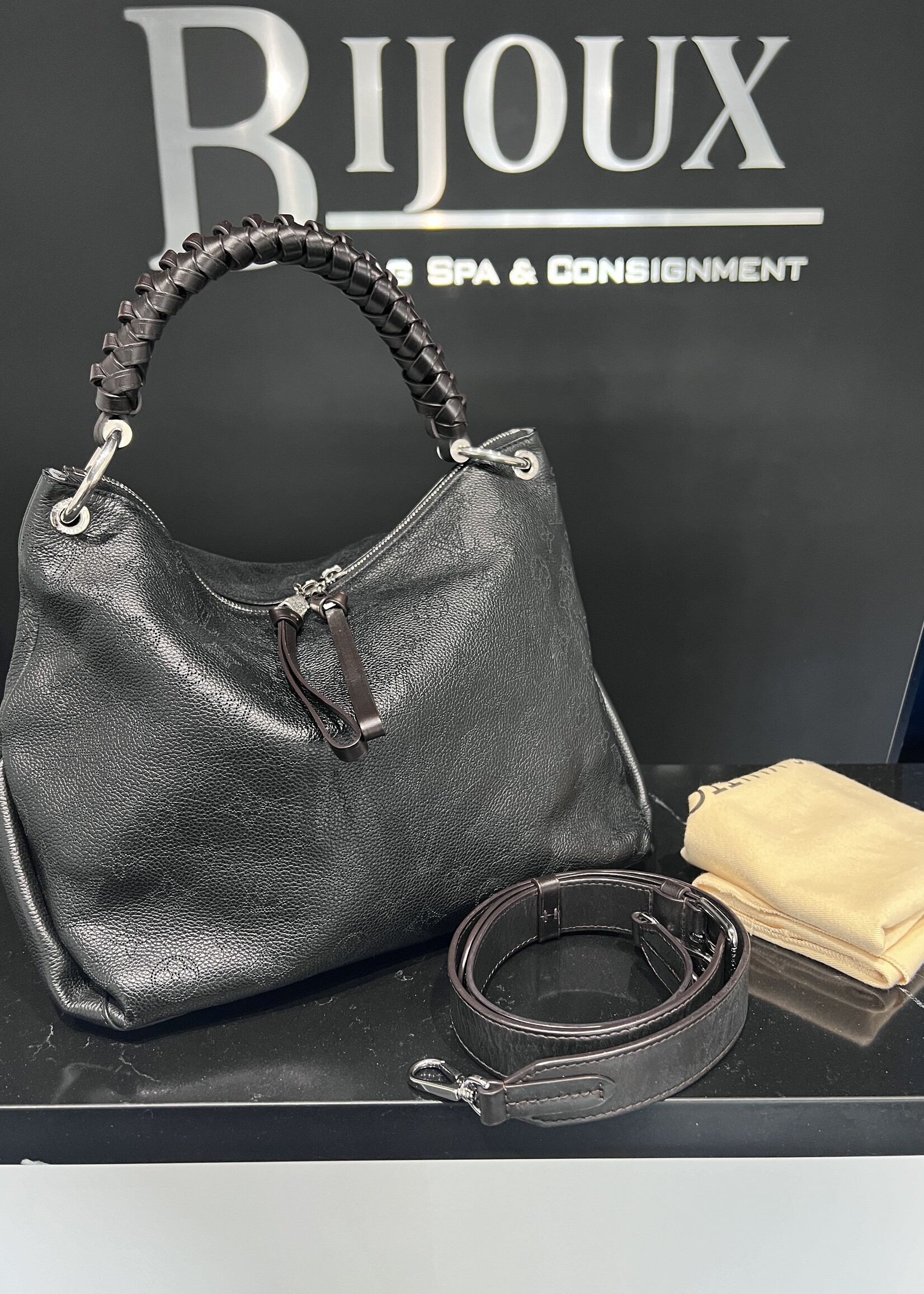 Louis Vuitton SOLD - Louis Vuitton Mahina