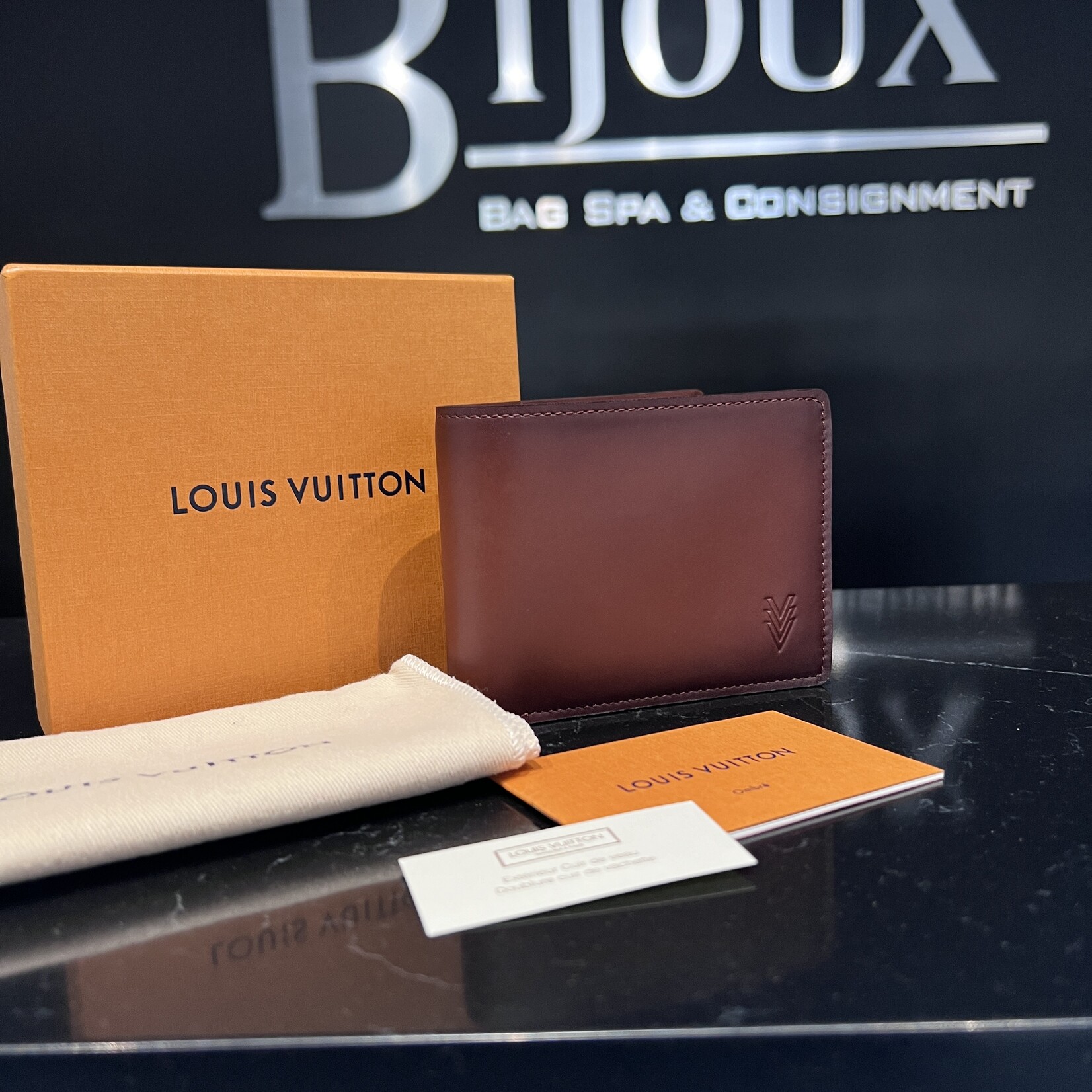 Louis Vuitton Louis Vuitton Mens Ombre Wallet