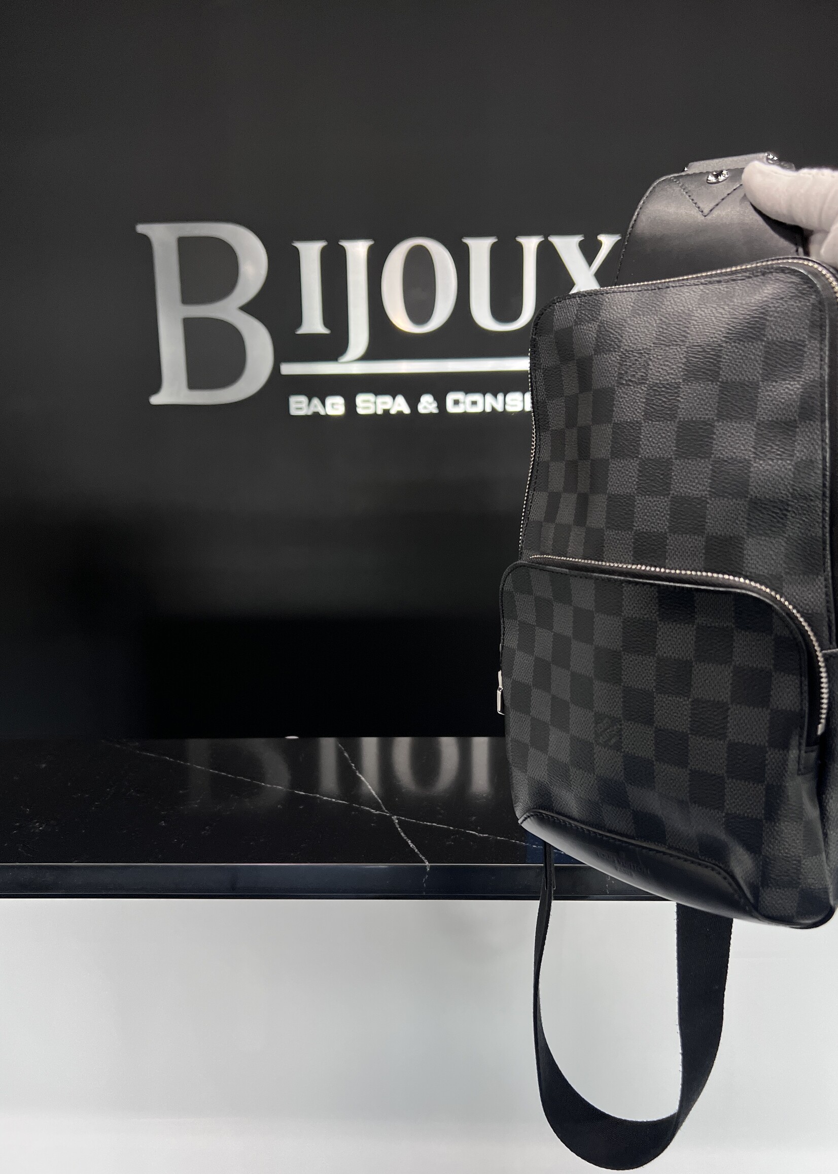 Louis Vuitton SOLD- Louis Vuitton Avenue Sling Bag