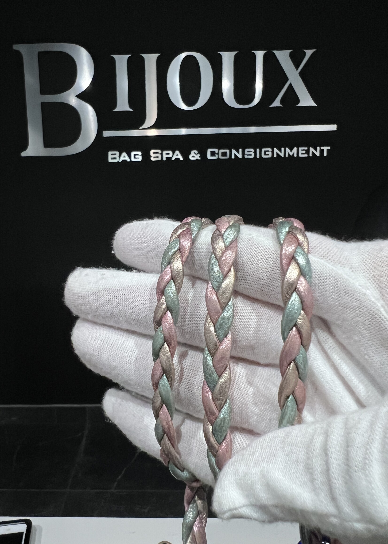 Gucci SOLD - Gucci Multicolor Metallic Trapunata Medium