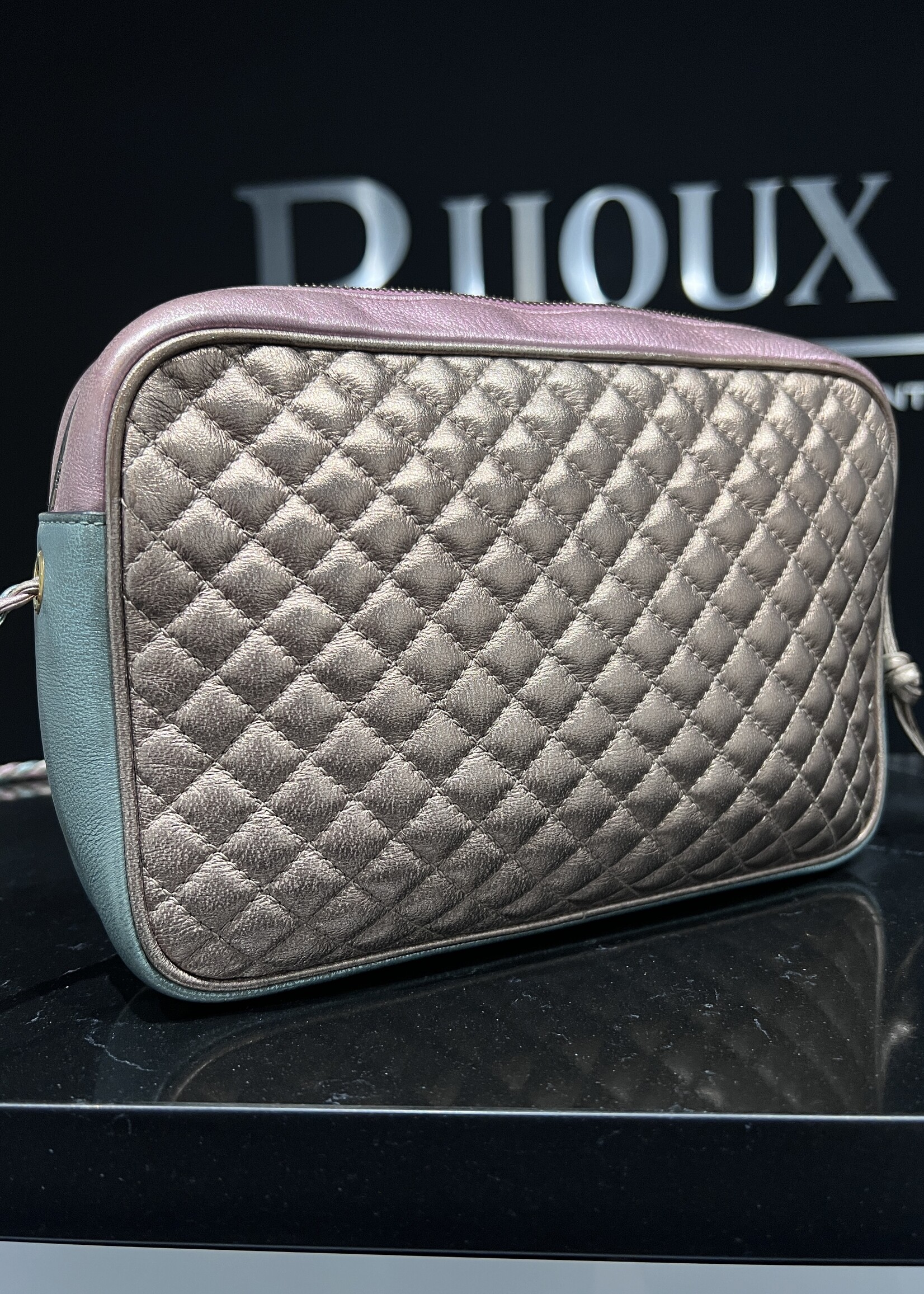 Gucci SOLD - Gucci Multicolor Metallic Trapunata Medium