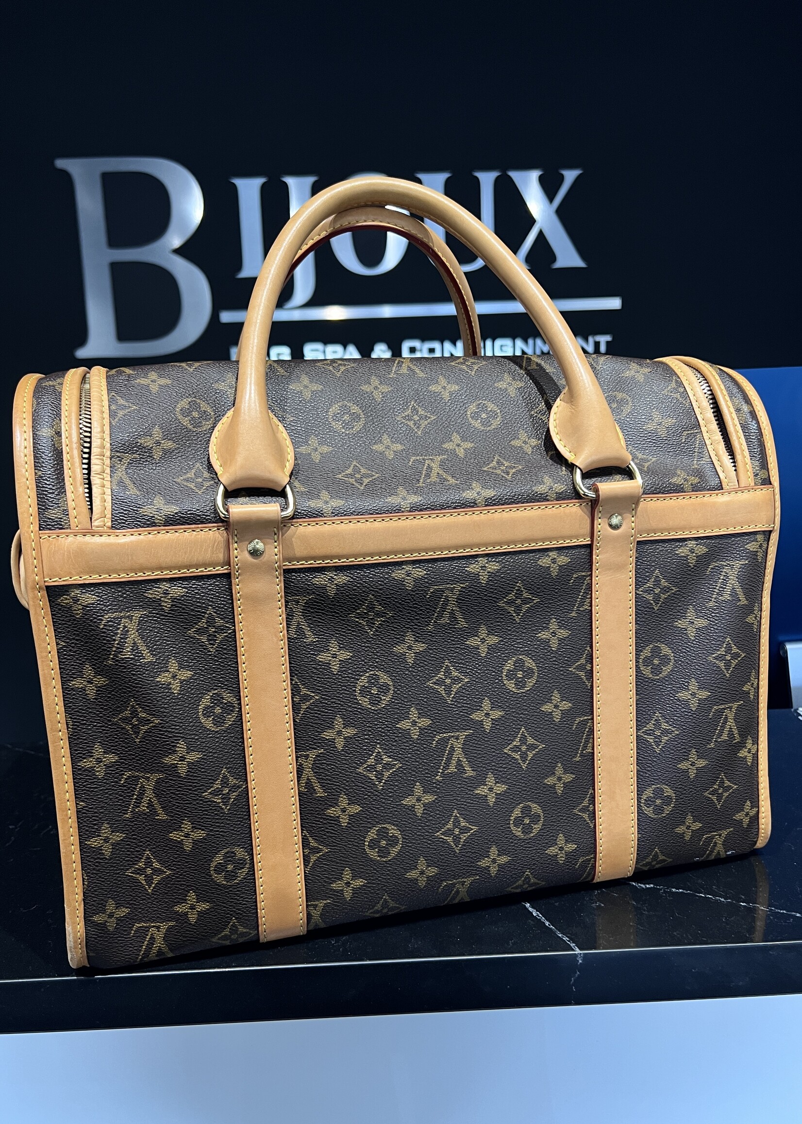Louis Vuitton SOLD - Louis Vuitton Sac Chein 40