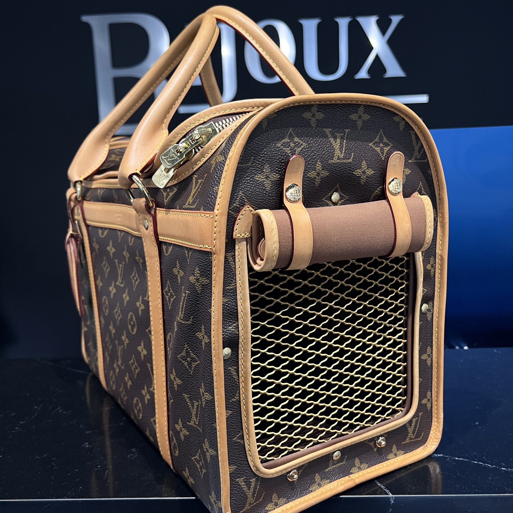 Louis Vuitton SOLD - Louis Vuitton Sac Chein 40