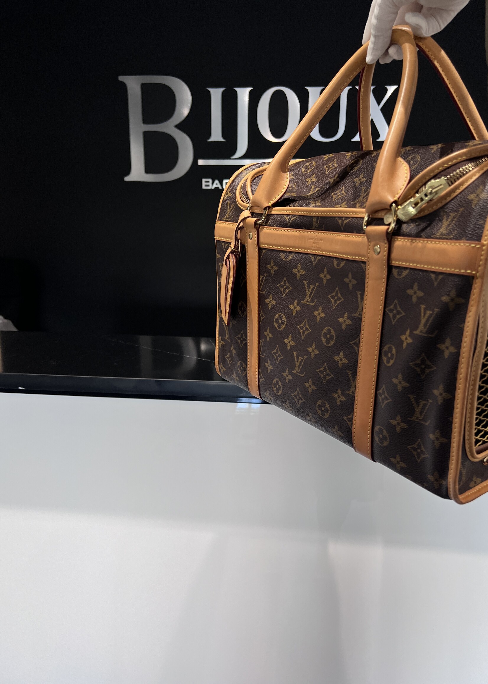 Louis Vuitton SOLD - Louis Vuitton Sac Chein 40