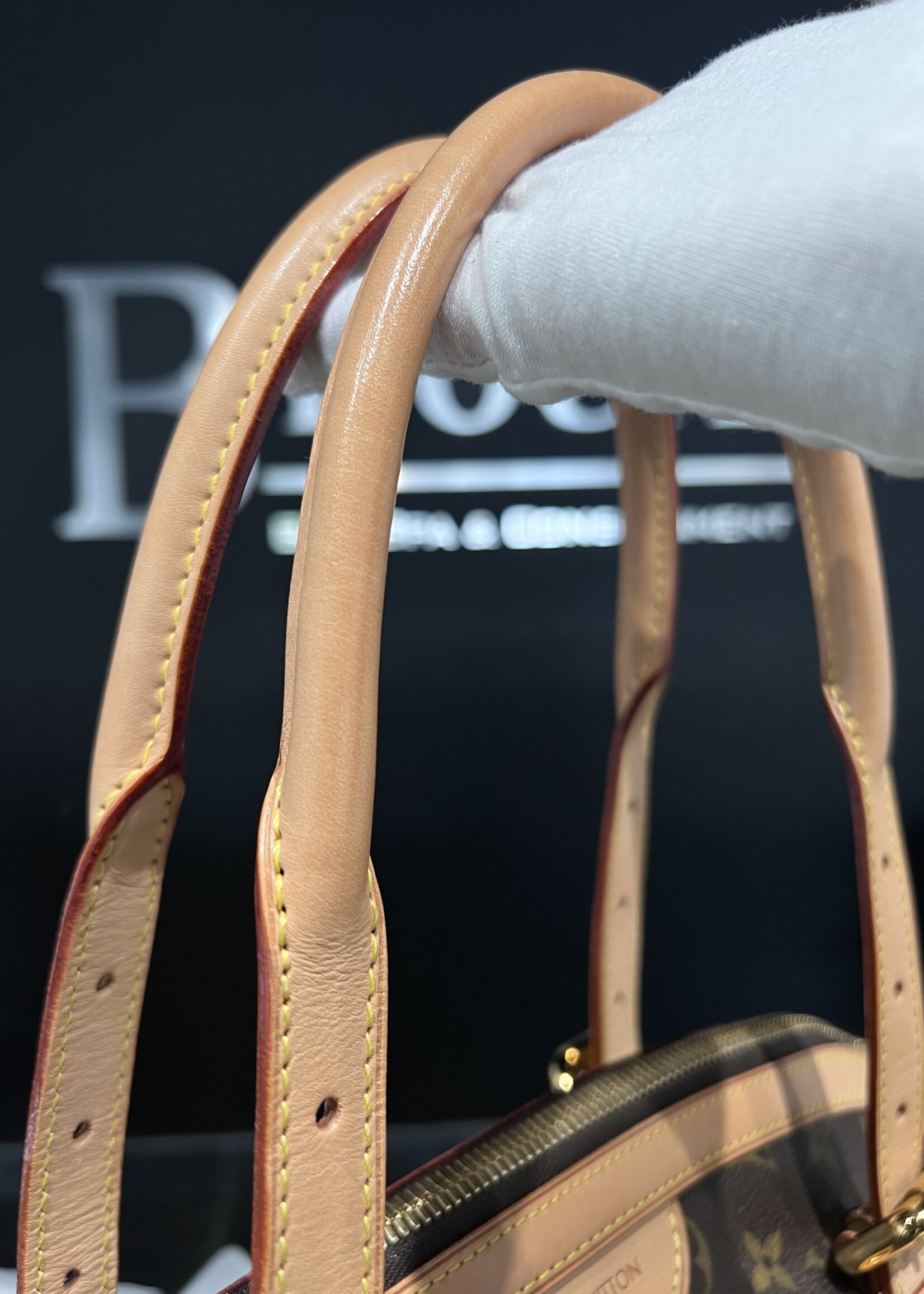 Louis Vuitton SOLD- Louis Vuitton Tivoli GM
