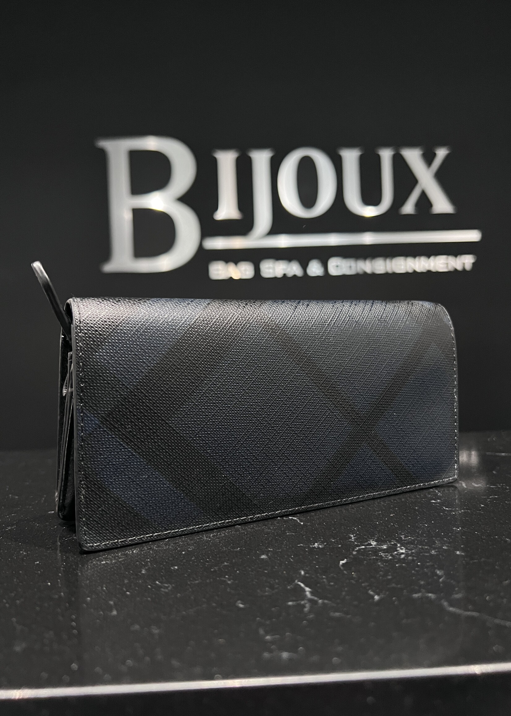 Burberry SOLD - Burberry Navy/Black Bifold Large Wallet
