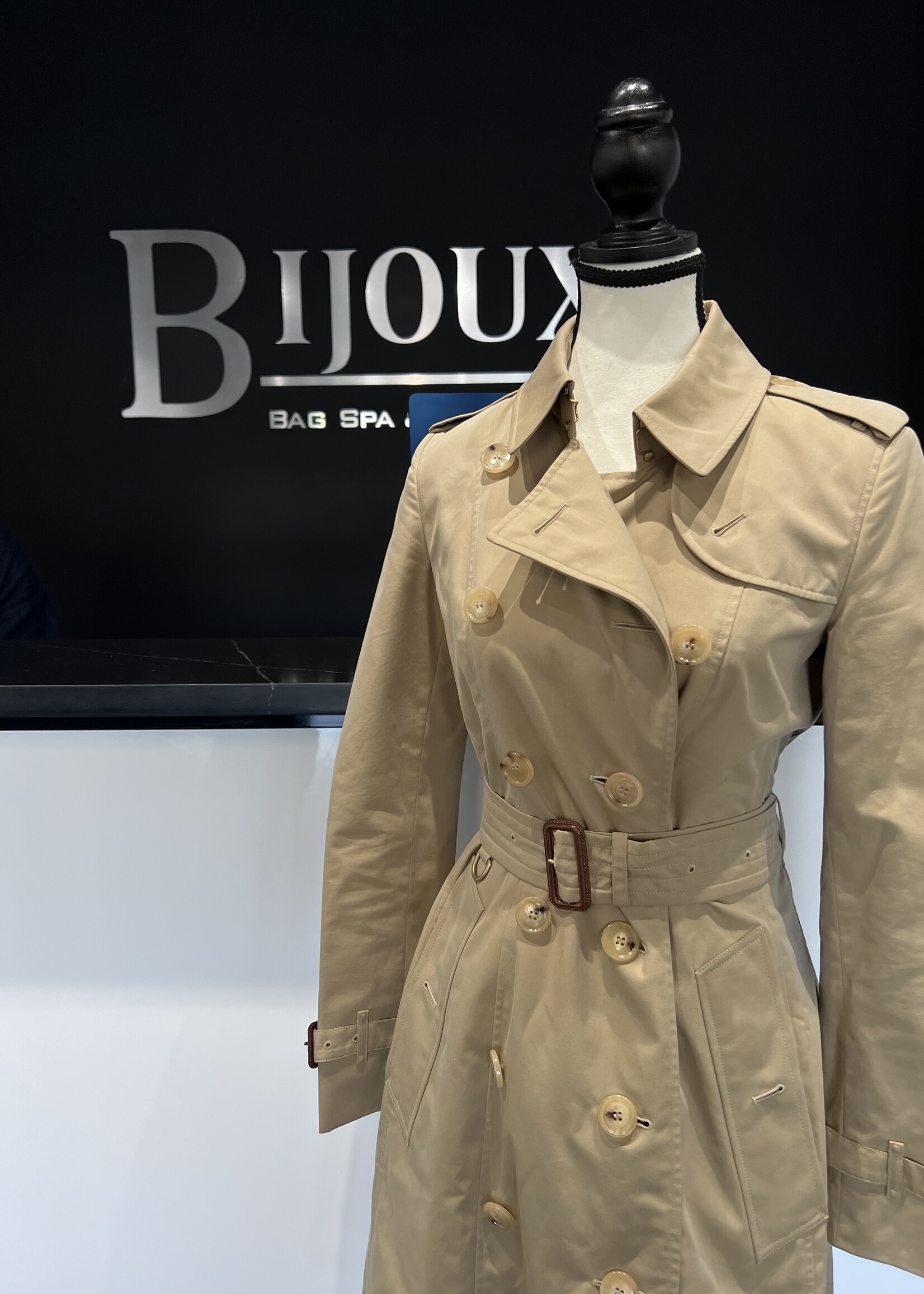 Burberry SOLD- Burberry Trench