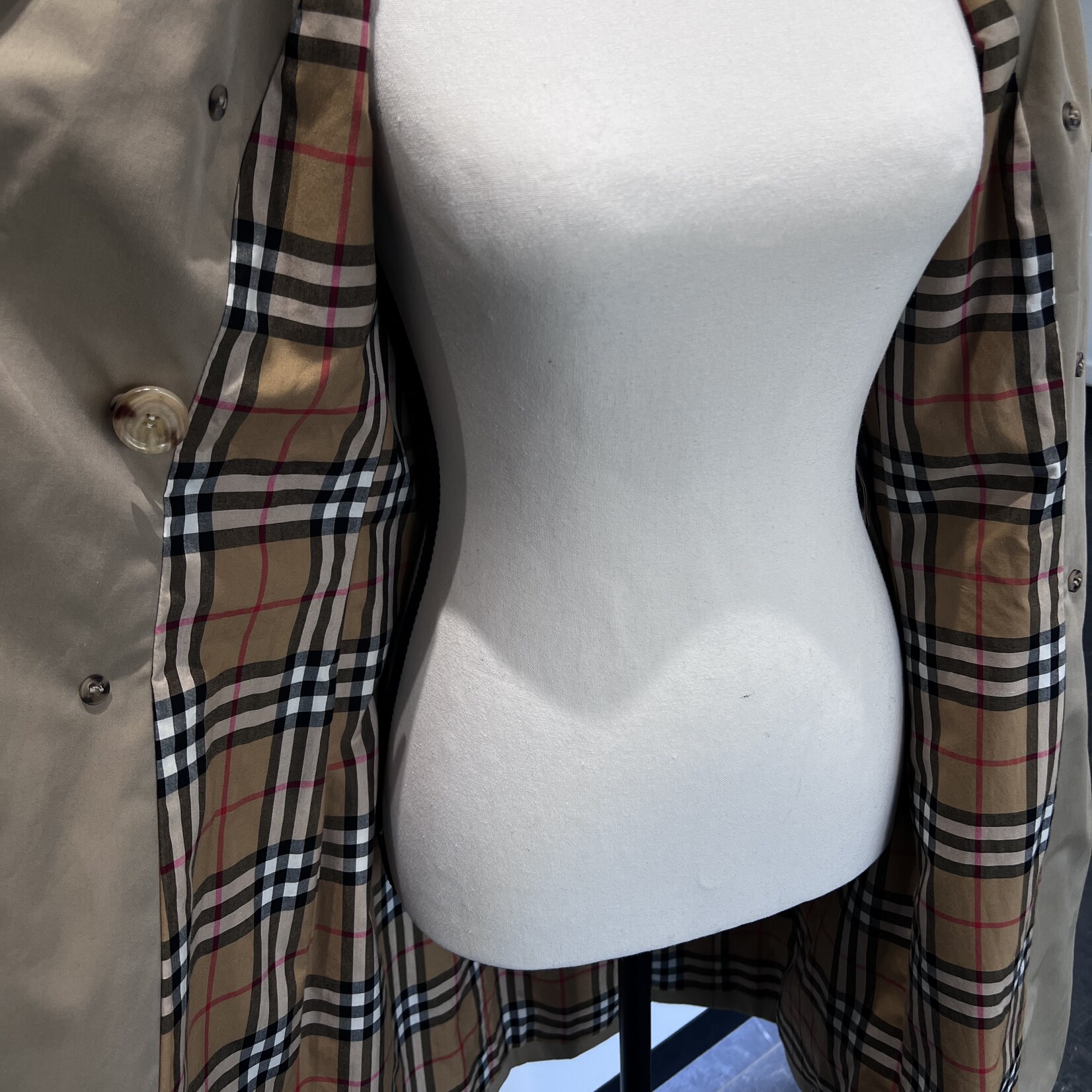 Burberry SOLD- Burberry Trench