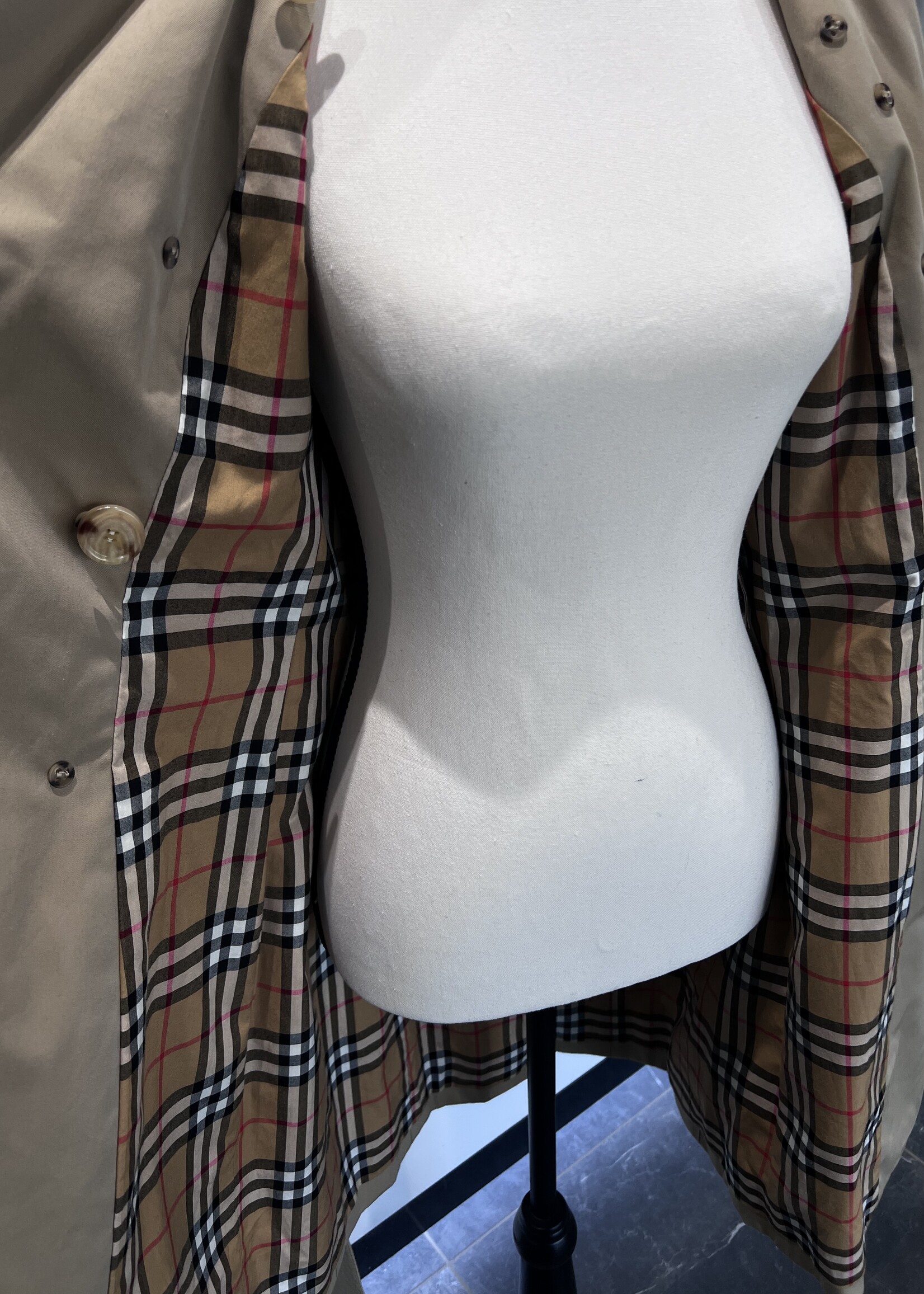 Burberry SOLD- Burberry Trench
