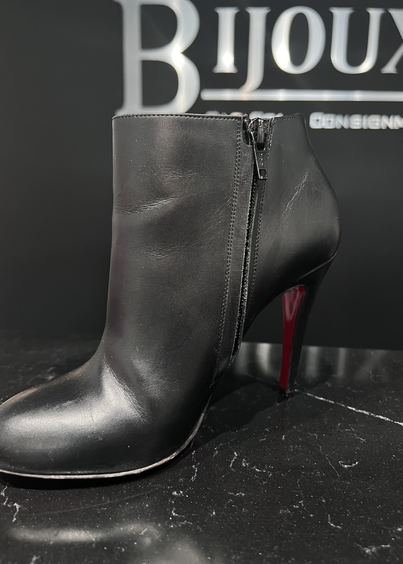 Christian Louboutin Christian Louboutin Bella Calf 100 Boots - 37