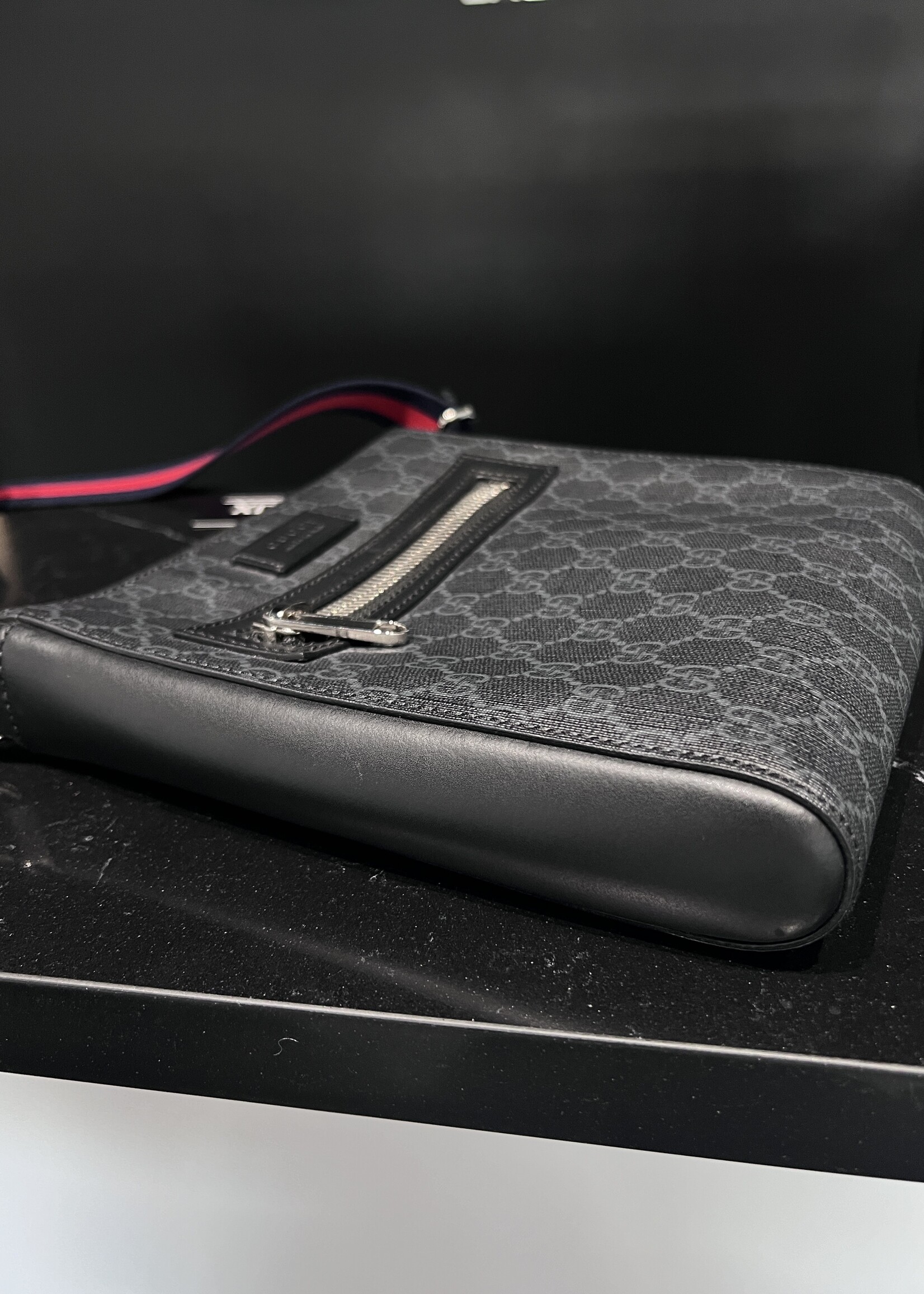 Gucci SOLD- Gucci Messenger