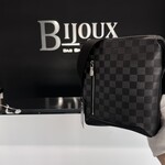 Louis Vuitton SOLD- Louis Vuitton Discovery Messanger